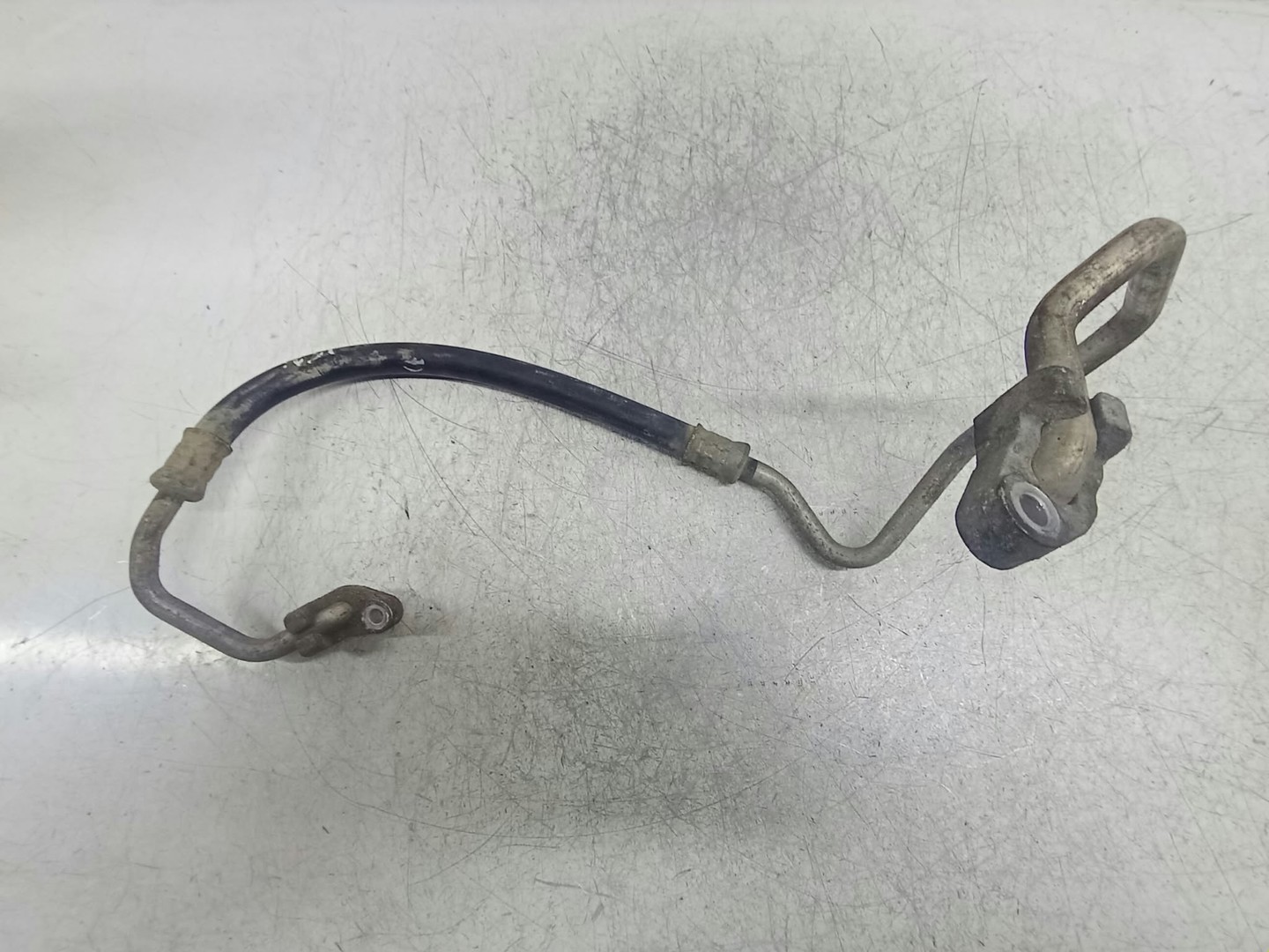 Conducta clima ac Toyota Avensis 2 T25 (2002 - 2006)