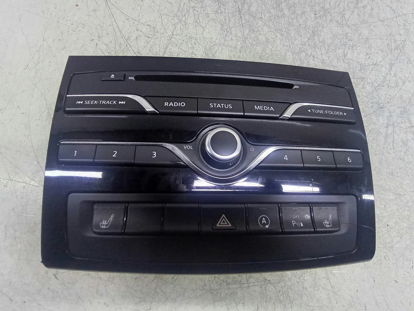 Radio cd A0919056600 Infiniti Q30 1 (2016 - 2020)