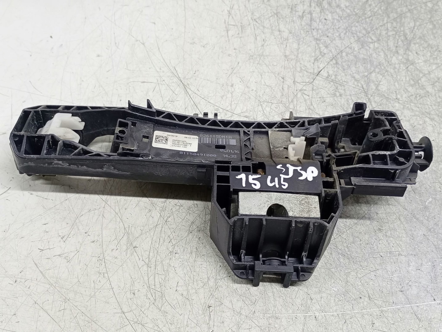 Suport maner exterior 826115DM1A stanga spate Infiniti Q30 1 (2016 - 2020)