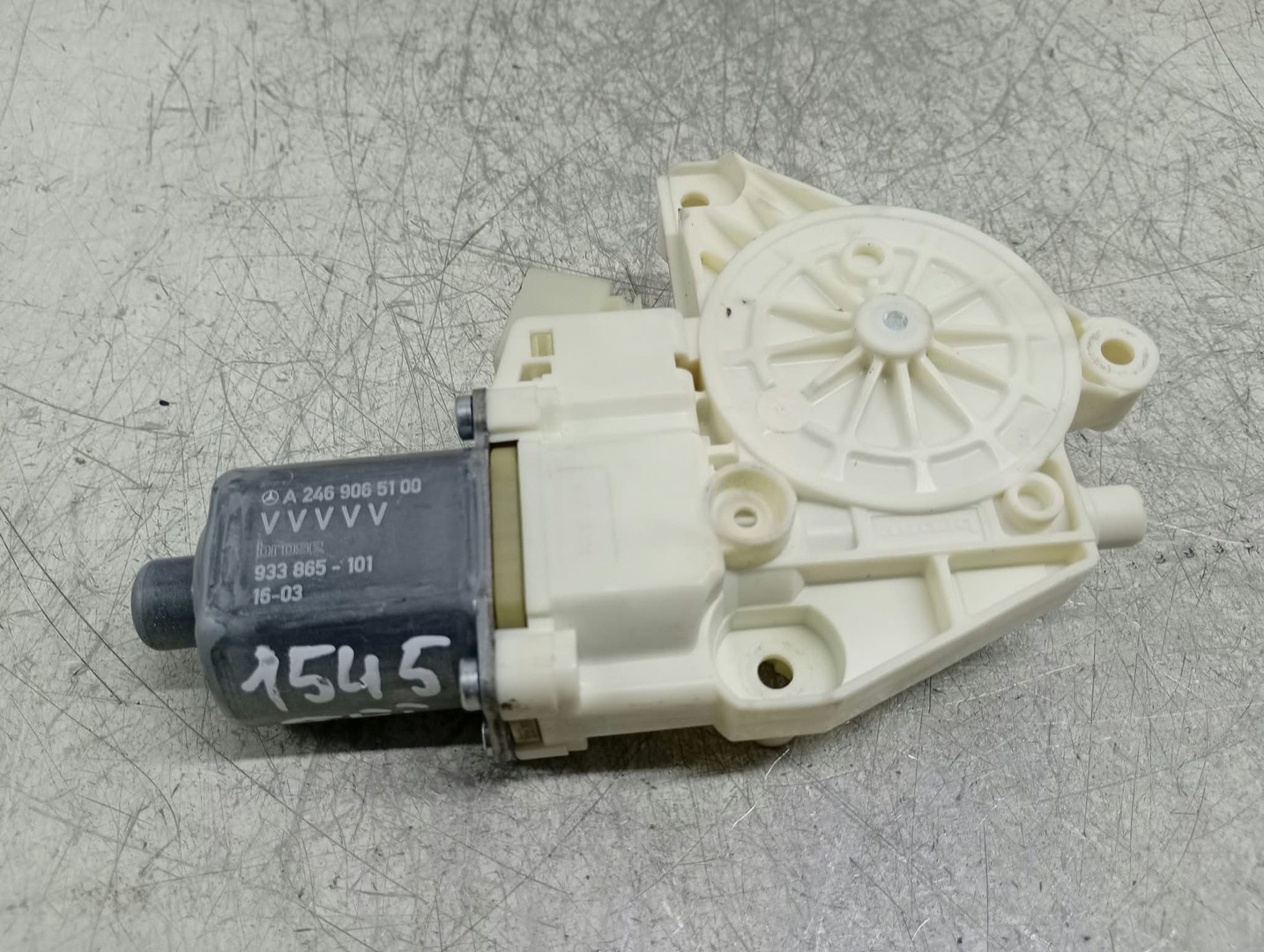 Motoras geam stanga fata A2469065100 Infiniti Q30 1 (2016 - 2020)