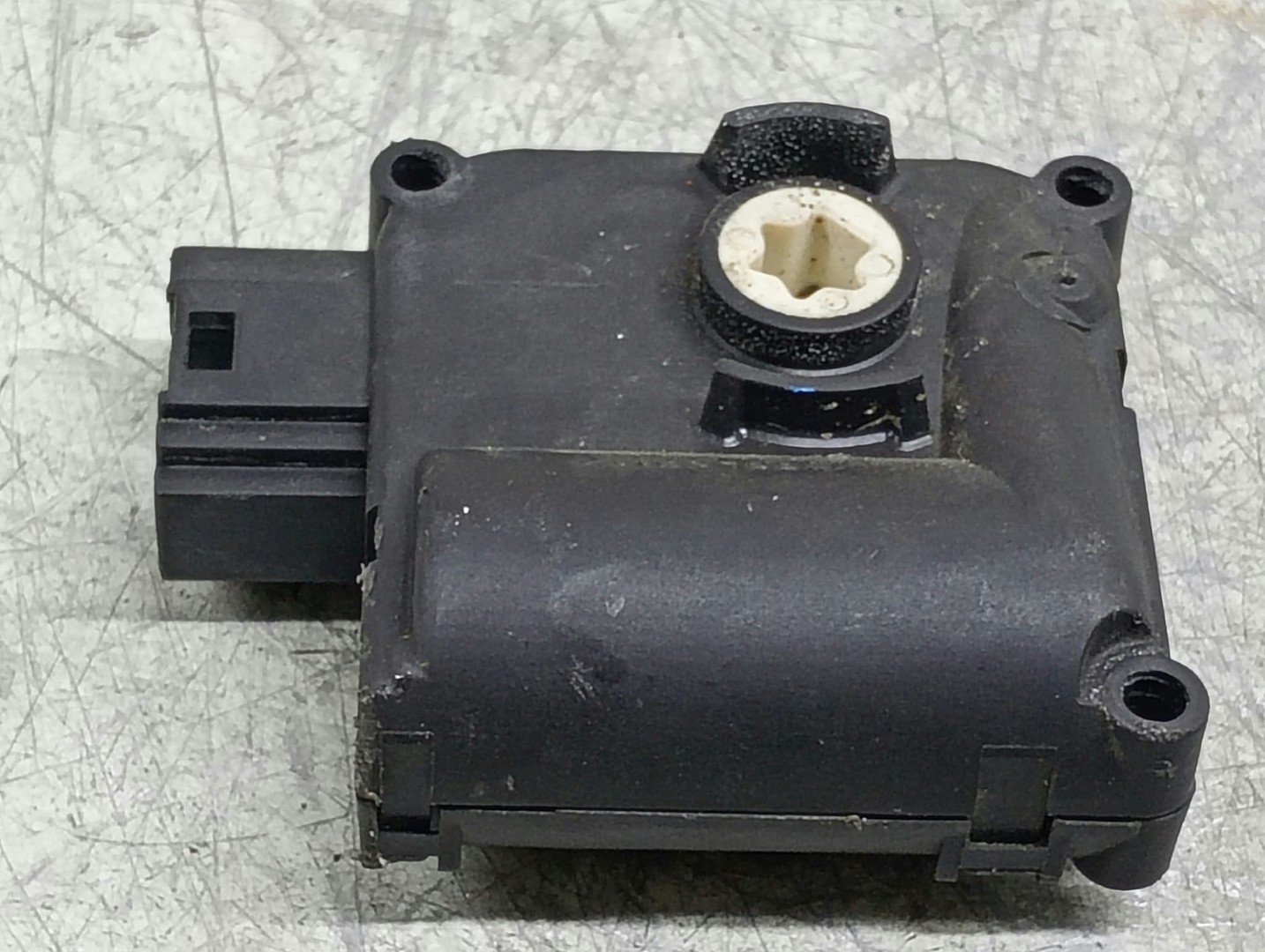 Motoras clapeta mixaj aer 0132801359 Audi A6 4F/C6 (2004 - 2008)