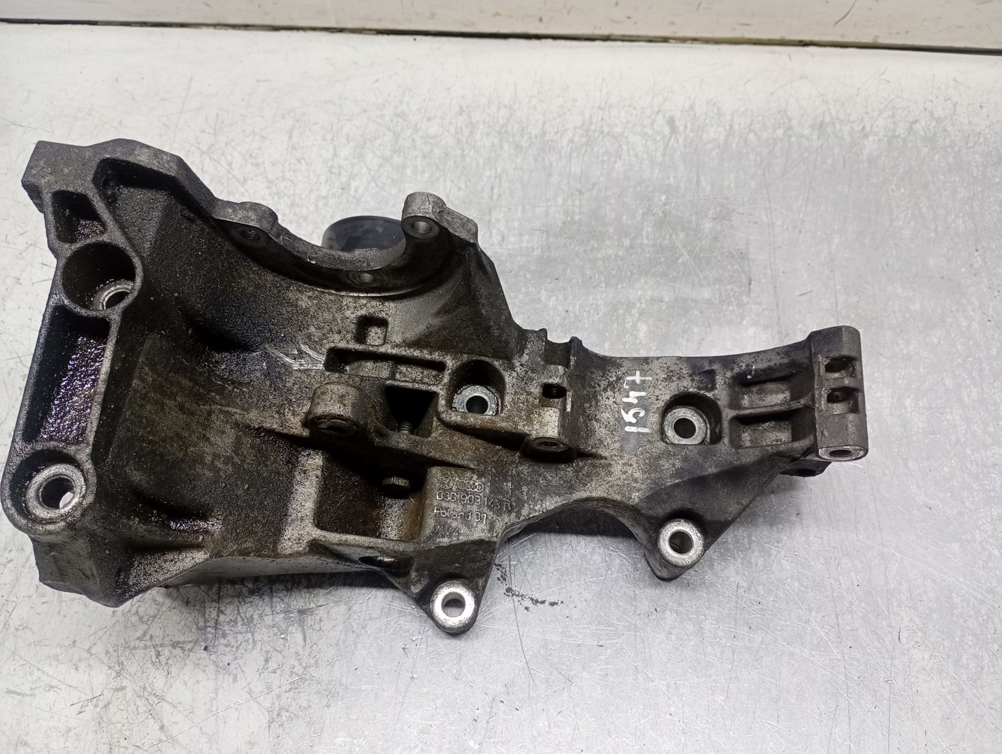 Suport accesorii 03G903143B Audi A4 B7 (2004 - 2008)