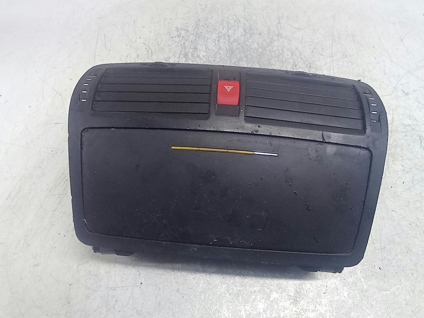 Grila ventilatie 1Z0820951 Skoda Octavia 2 (2004 - 2008)