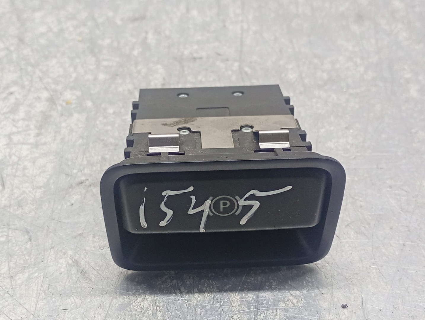 Buton frana de mana A2469050451 Infiniti Q30 1 (2016 - 2020)