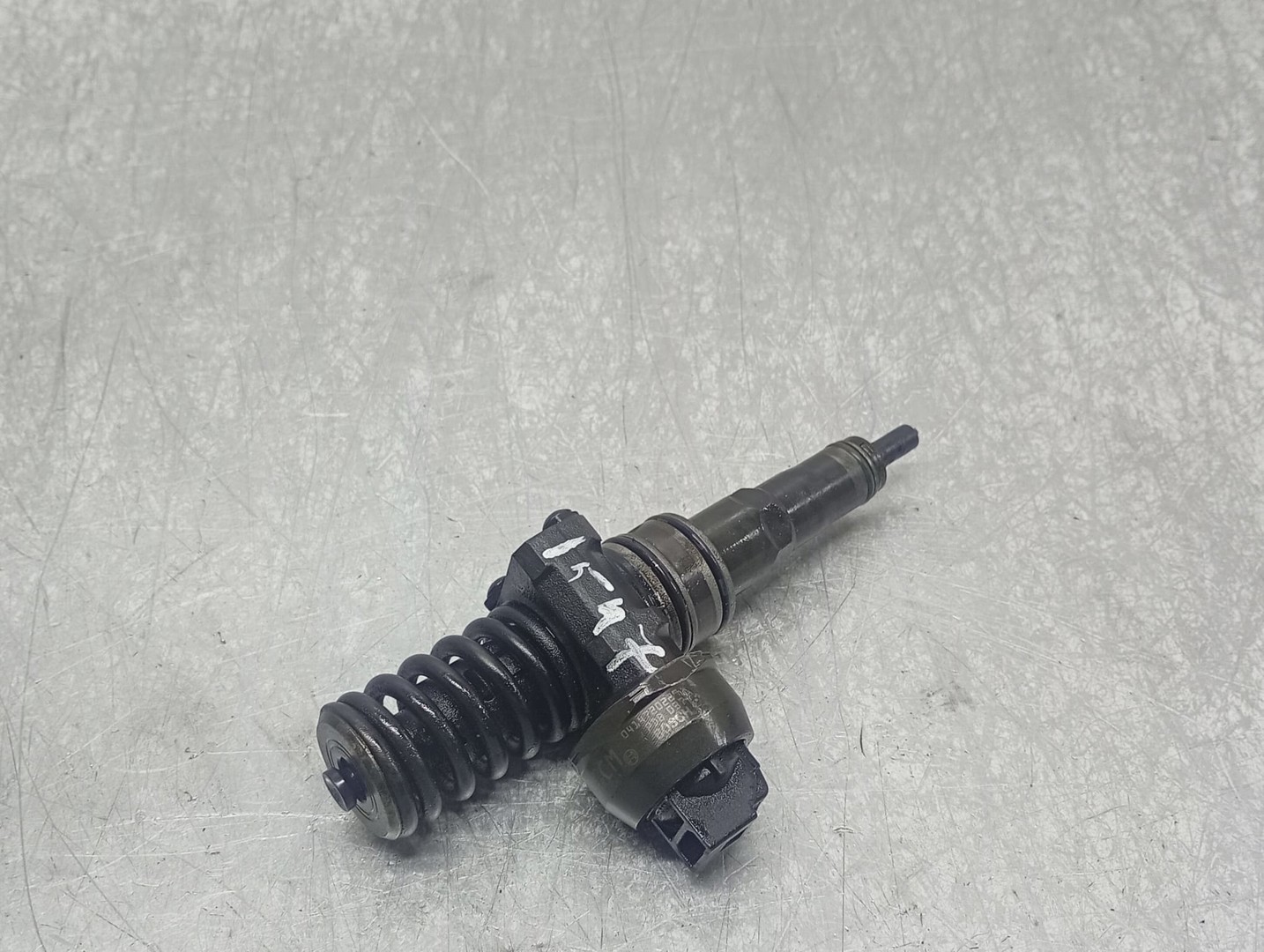 Injector 0414720229 Audi A4 B7 (2004 - 2008)