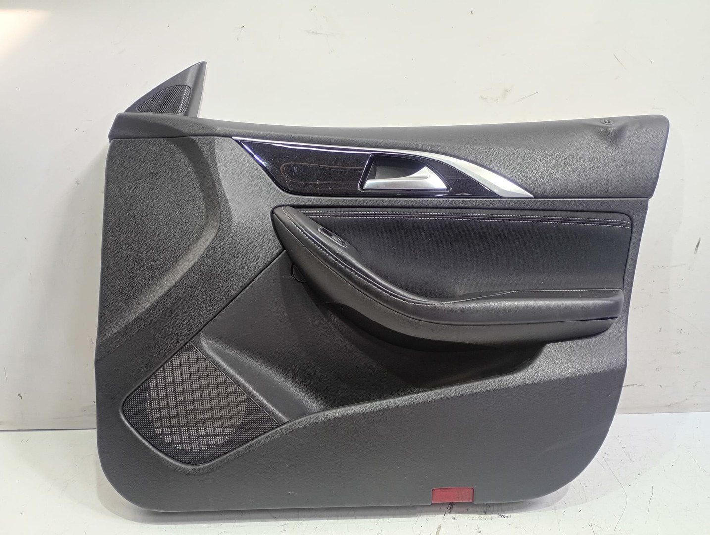 Fata usa dreapta fata Infiniti Q30 1 (2016 - 2020)
