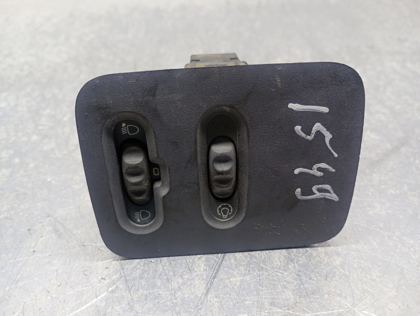 Buton reglaj faruri Renault Clio 2 (facelift) (2001 - 2005)
