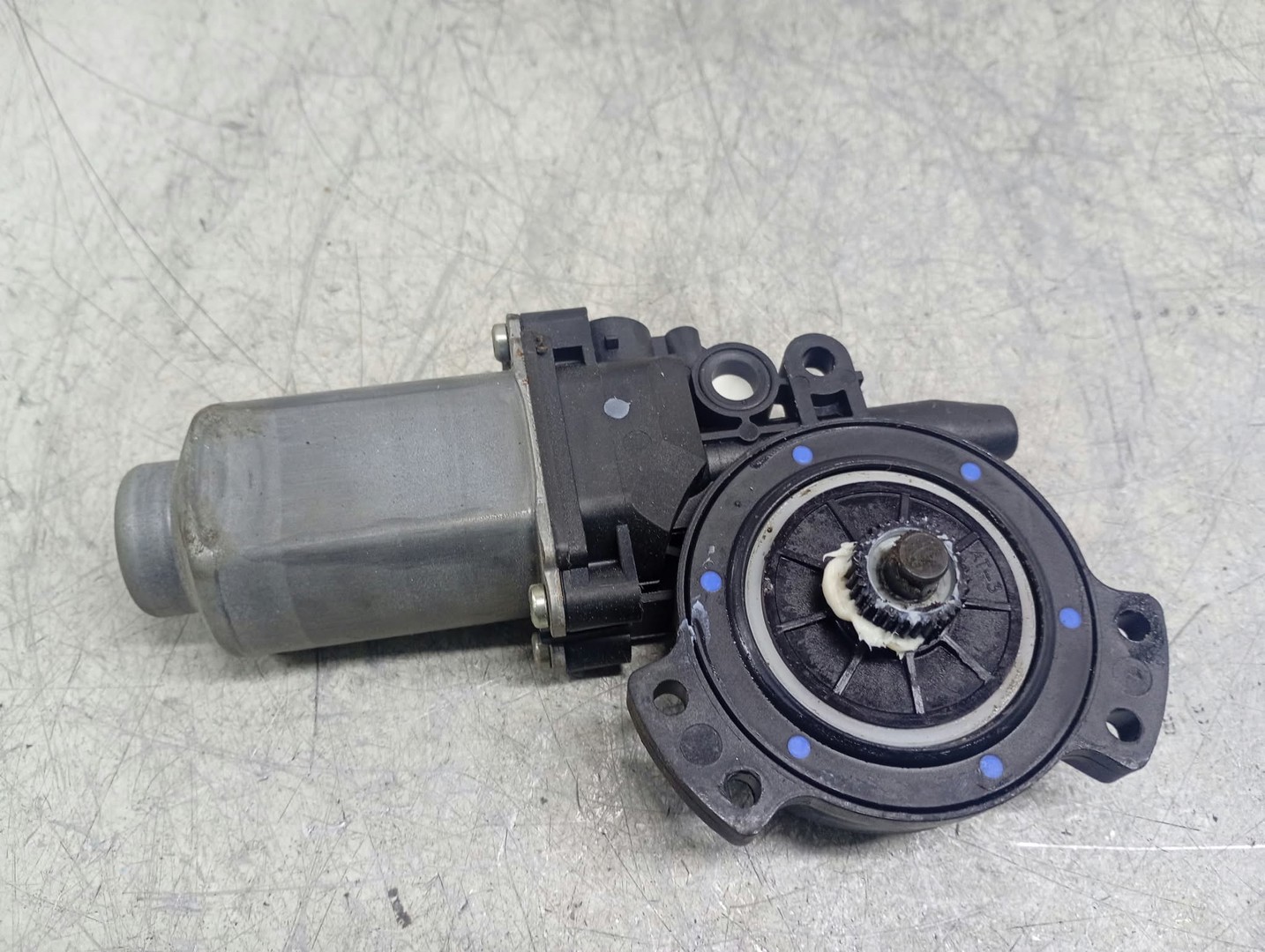 Motoras geam dreapta fata 0898NF Hyundai Sonata NF (2005 - 2008)