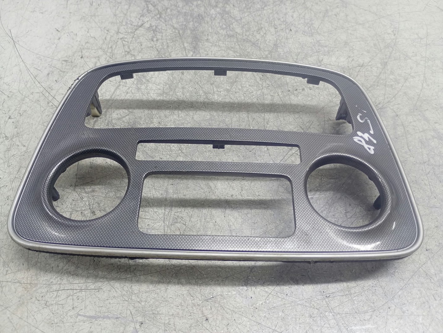 Ornament bord 80454148 Hyundai Sonata NF (2005 - 2008)