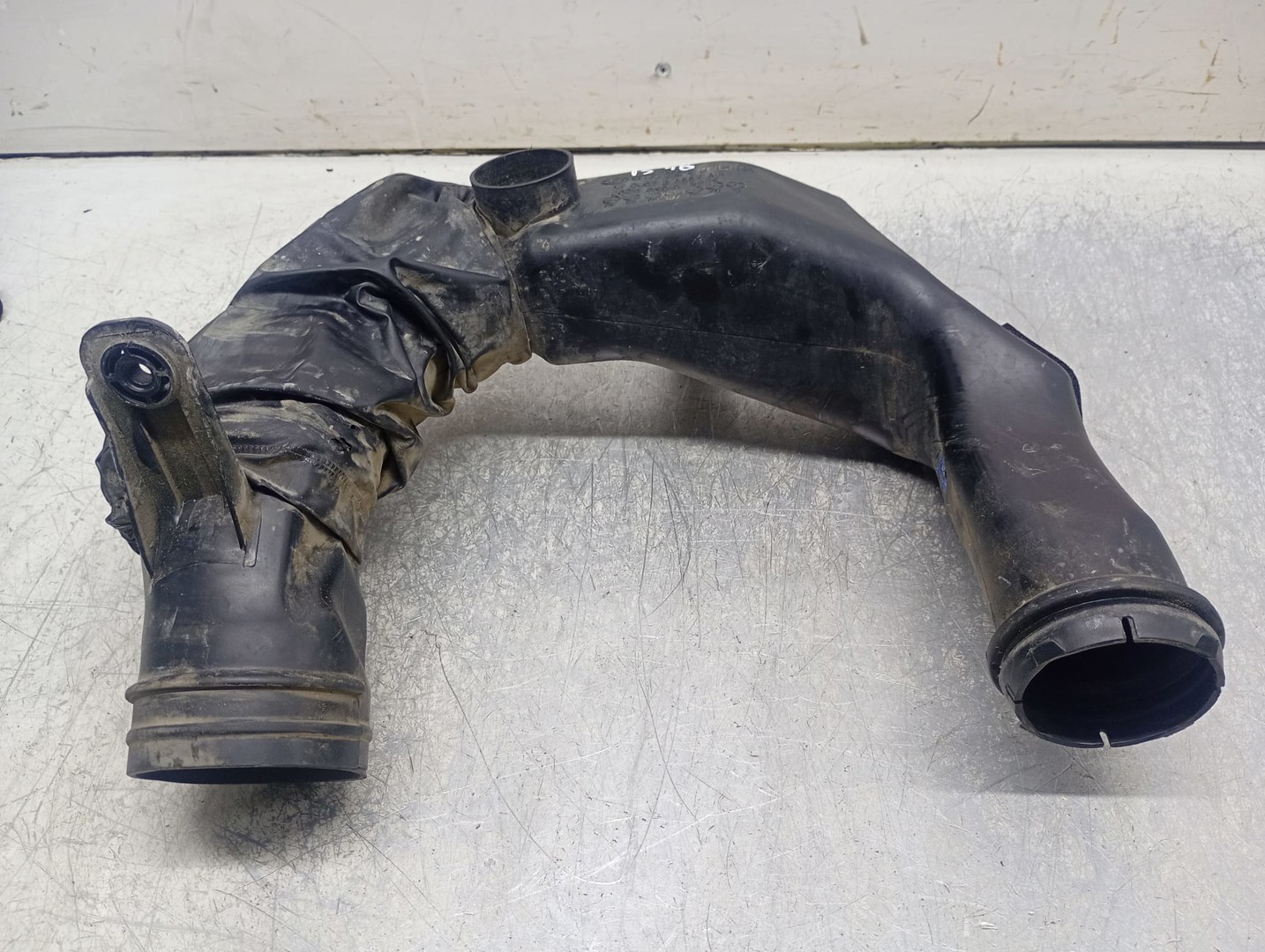 Furtun admisie 282113k010 Hyundai Sonata NF (2005 - 2008)