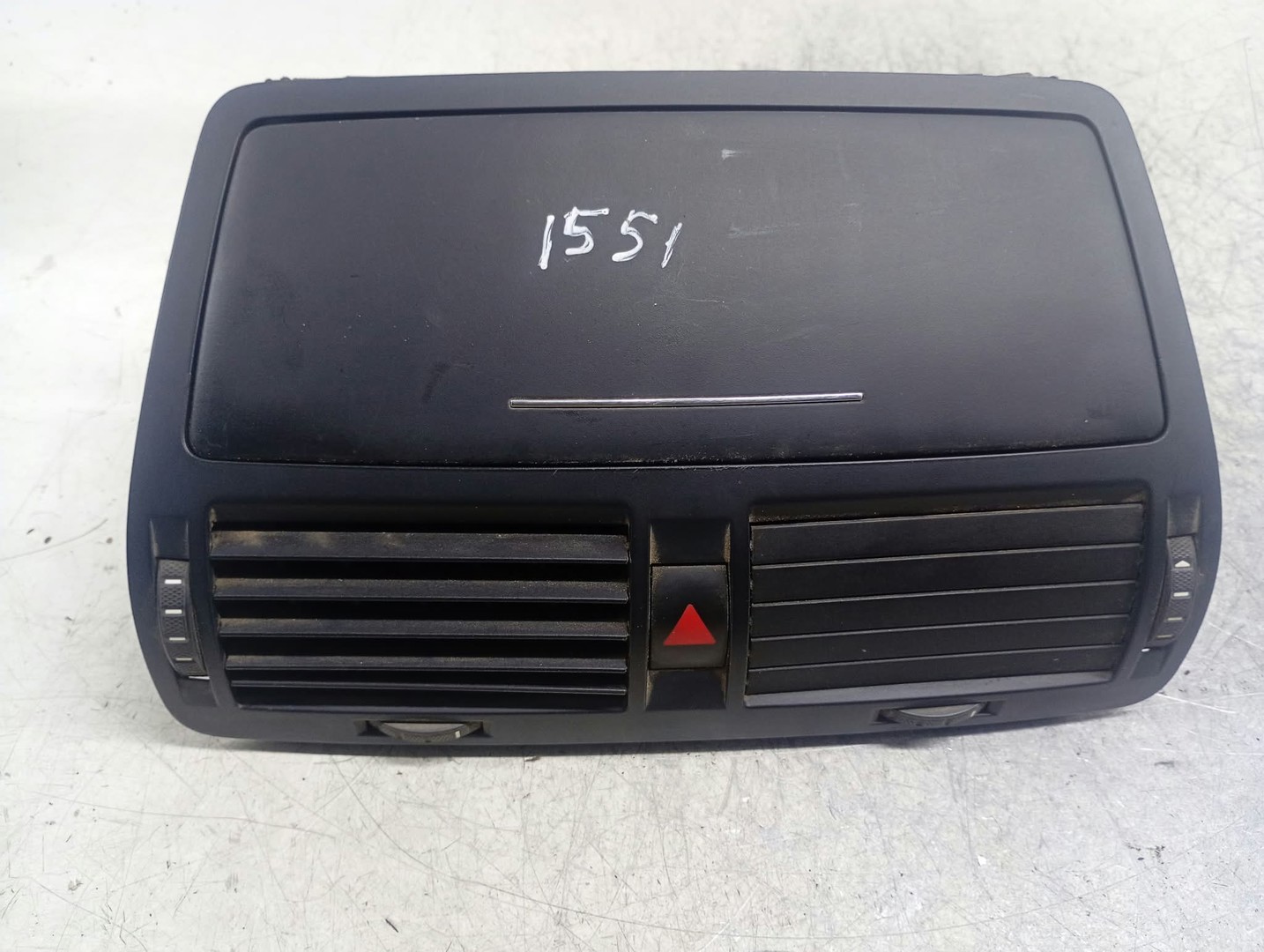 Grila ventilatie bord Z0820951B Skoda Octavia 2 (facelift) (2008 - 2013)