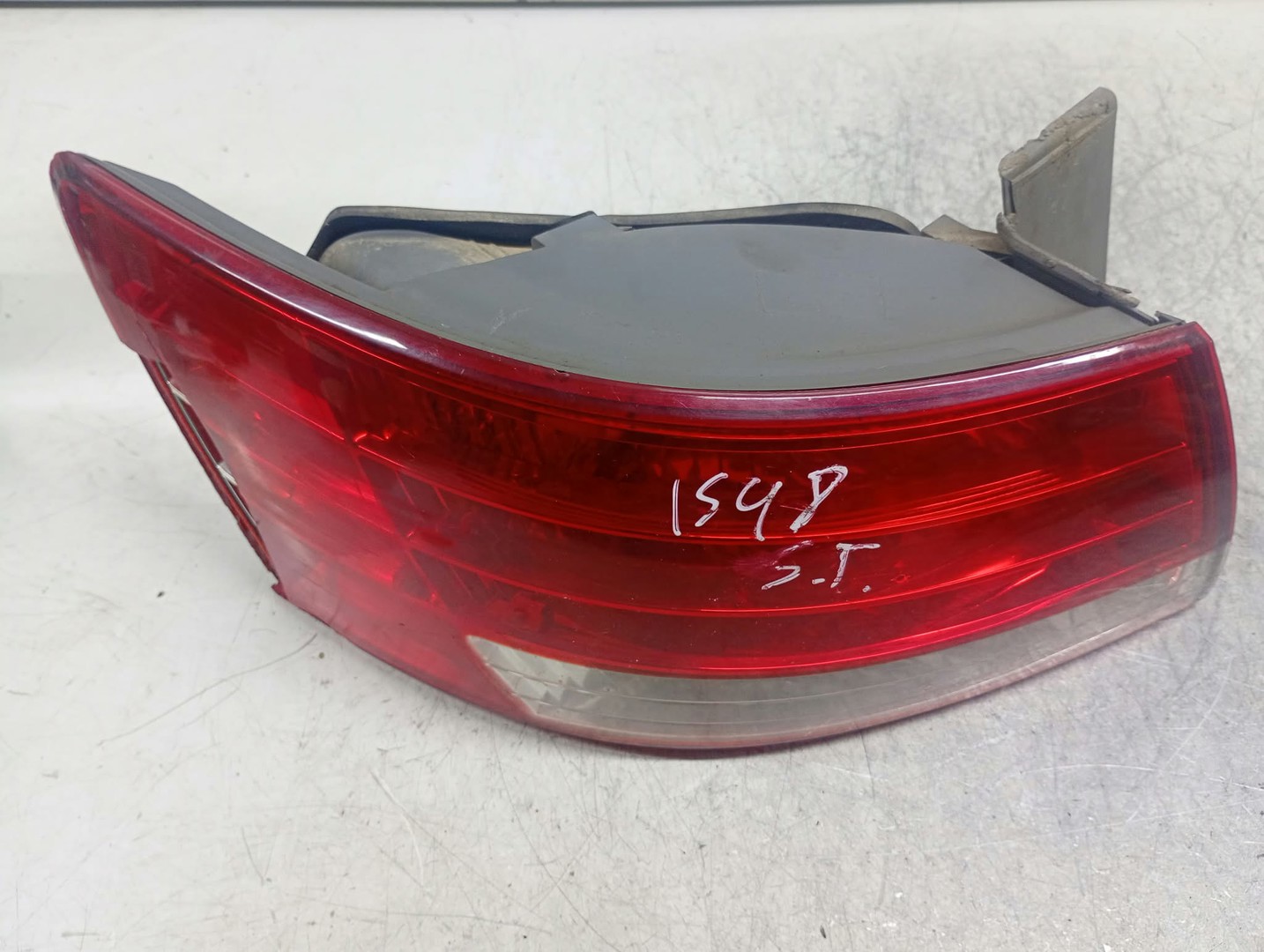Stop stanga L92401-3k0 Hyundai Sonata NF (2005 - 2008)