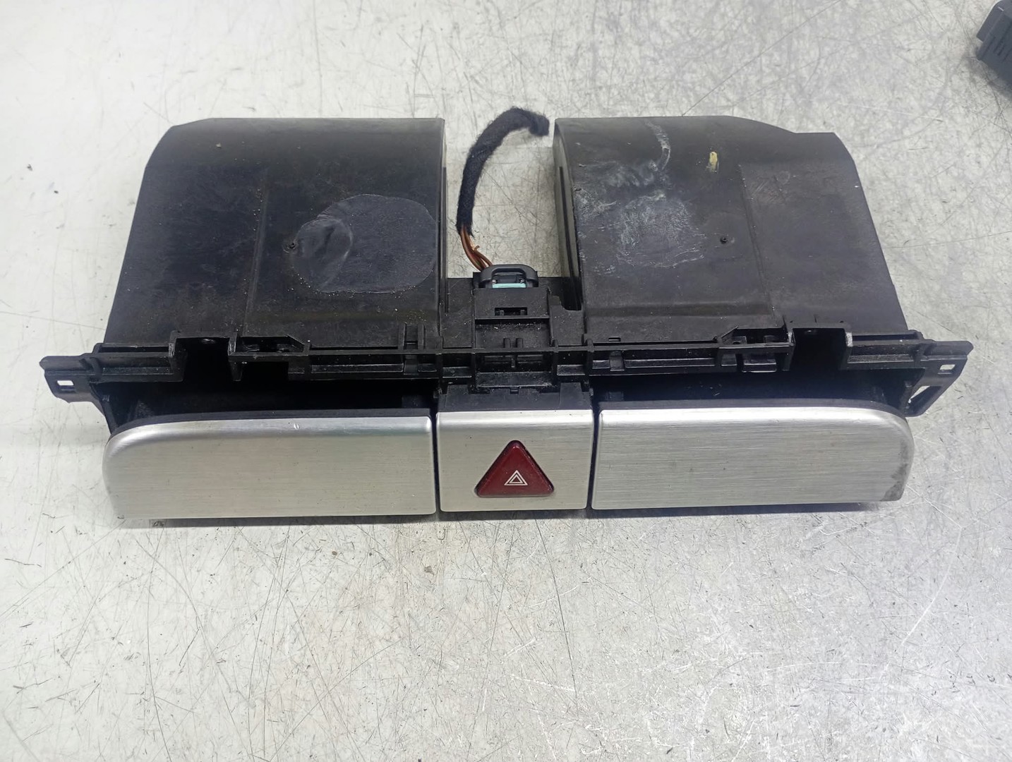 Sertar bord 3C0858407 Volkswagen Passat CC 1 (2008 - 2012)