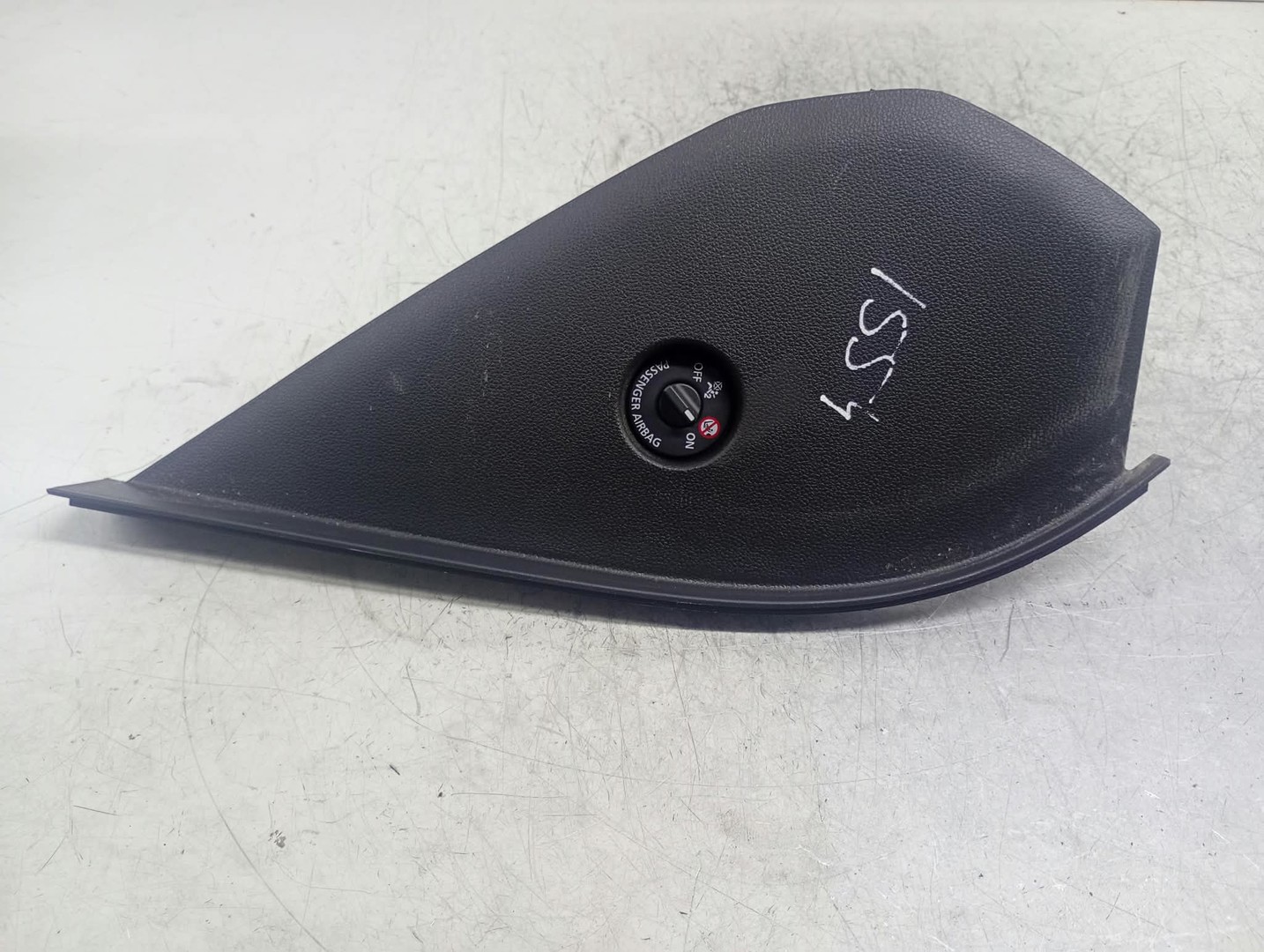 Ornament bord 689204381R Renault Arkana 1 facelift (2023–2025)