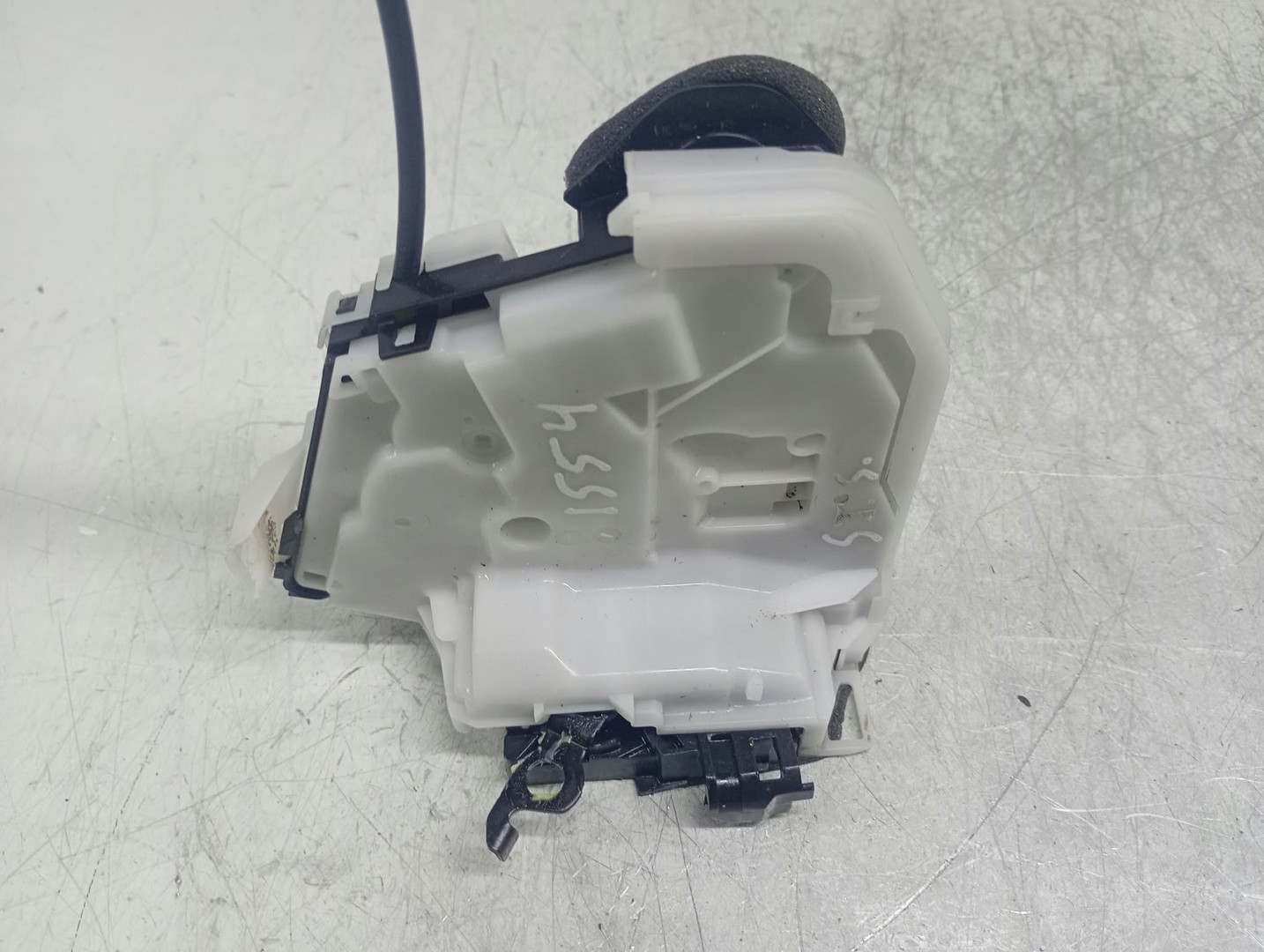 Broasca stanga spate 825039732R Renault Arkana 1 facelift (2023–2025)