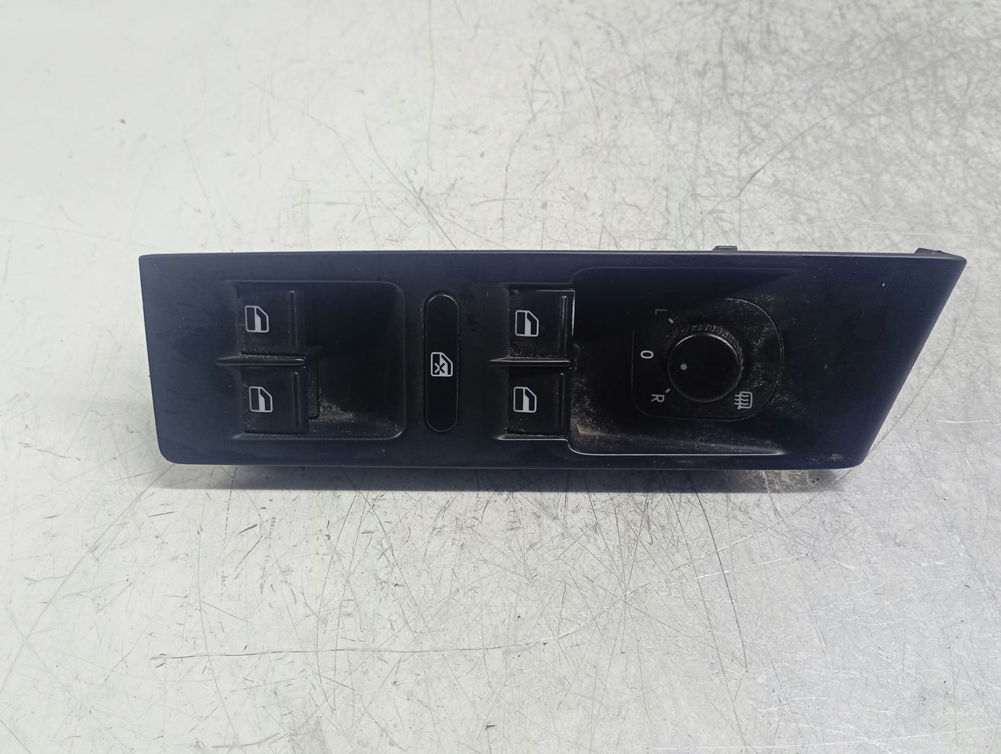 Panou comanda geamuri 3AB857857A Volkswagen Passat B7 (2010 - 2015)