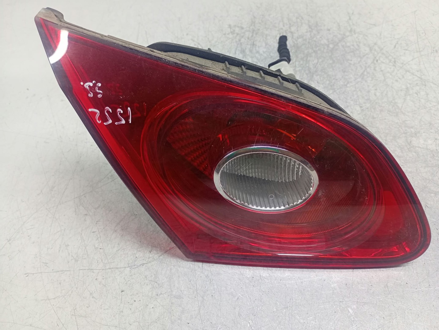 Stop stanga 3C8945093D Volkswagen Passat CC 1 (2008 - 2012)