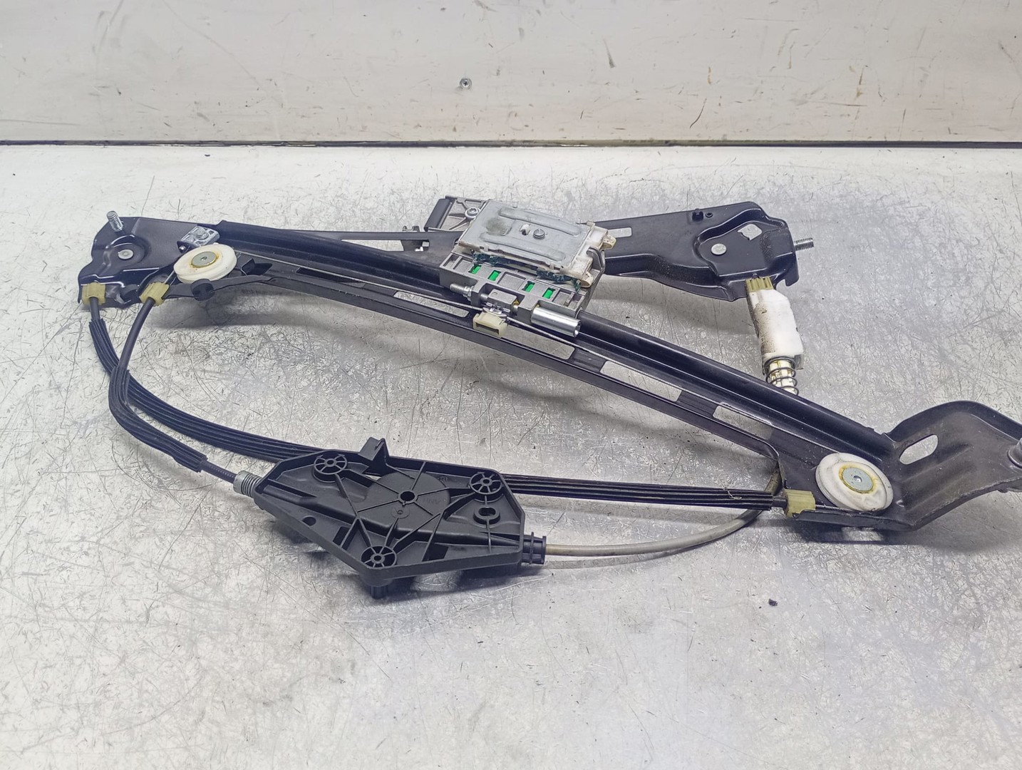 Macara geam dreapta spate 3c8839462g Volkswagen Passat CC 1 (2008 - 2012)