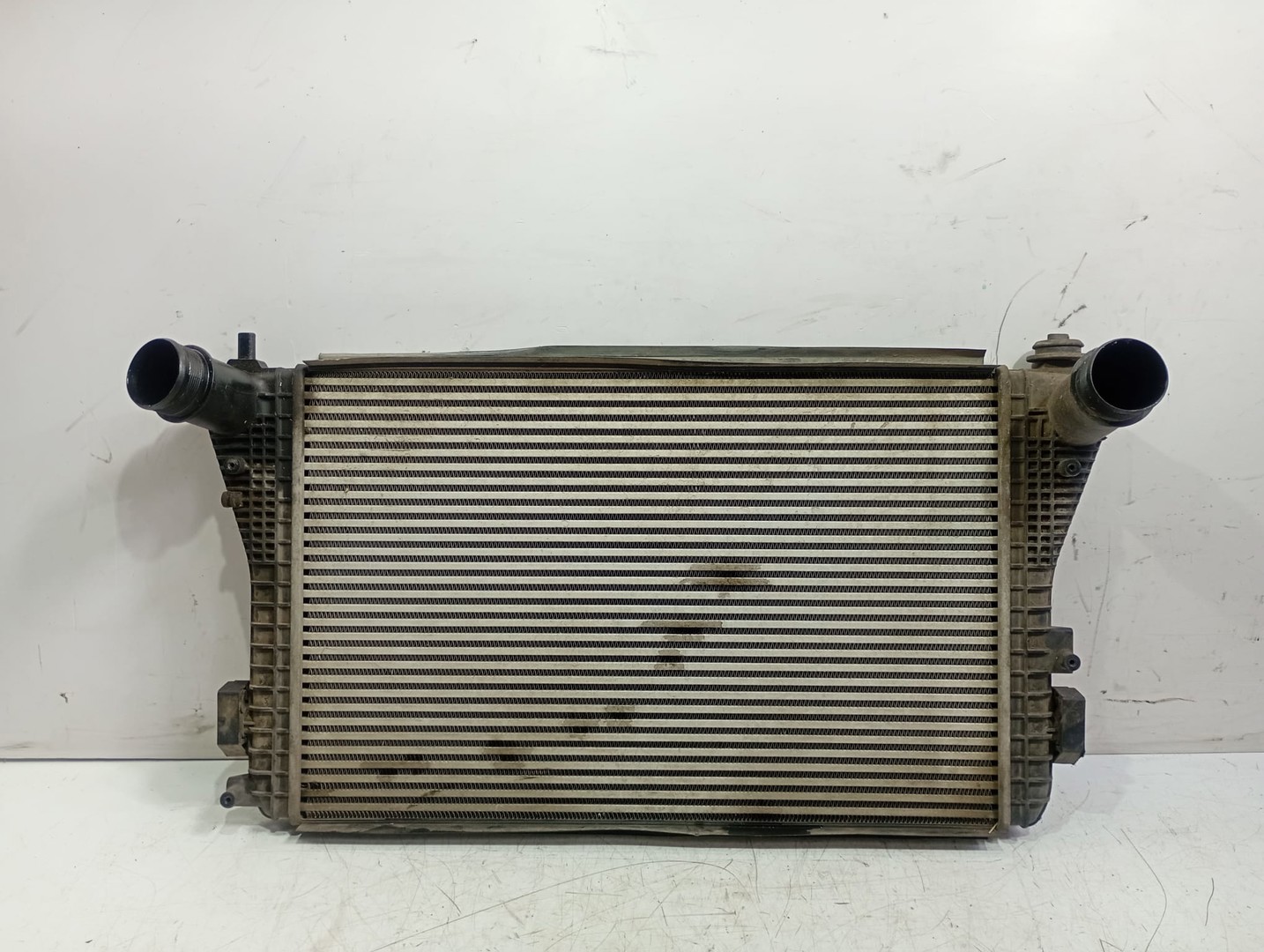 Radiator intercooler 1k0145803bn Skoda Octavia 2 (facelift) (2008 - 2013)