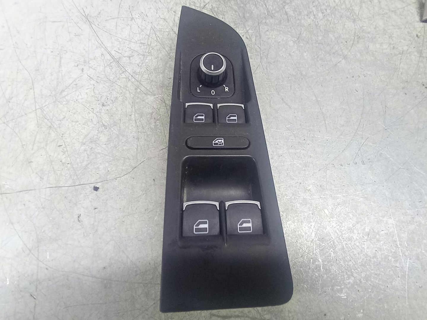 Panou comanda geamuri 3C8857857 Volkswagen Passat CC 1 (2008 - 2012)