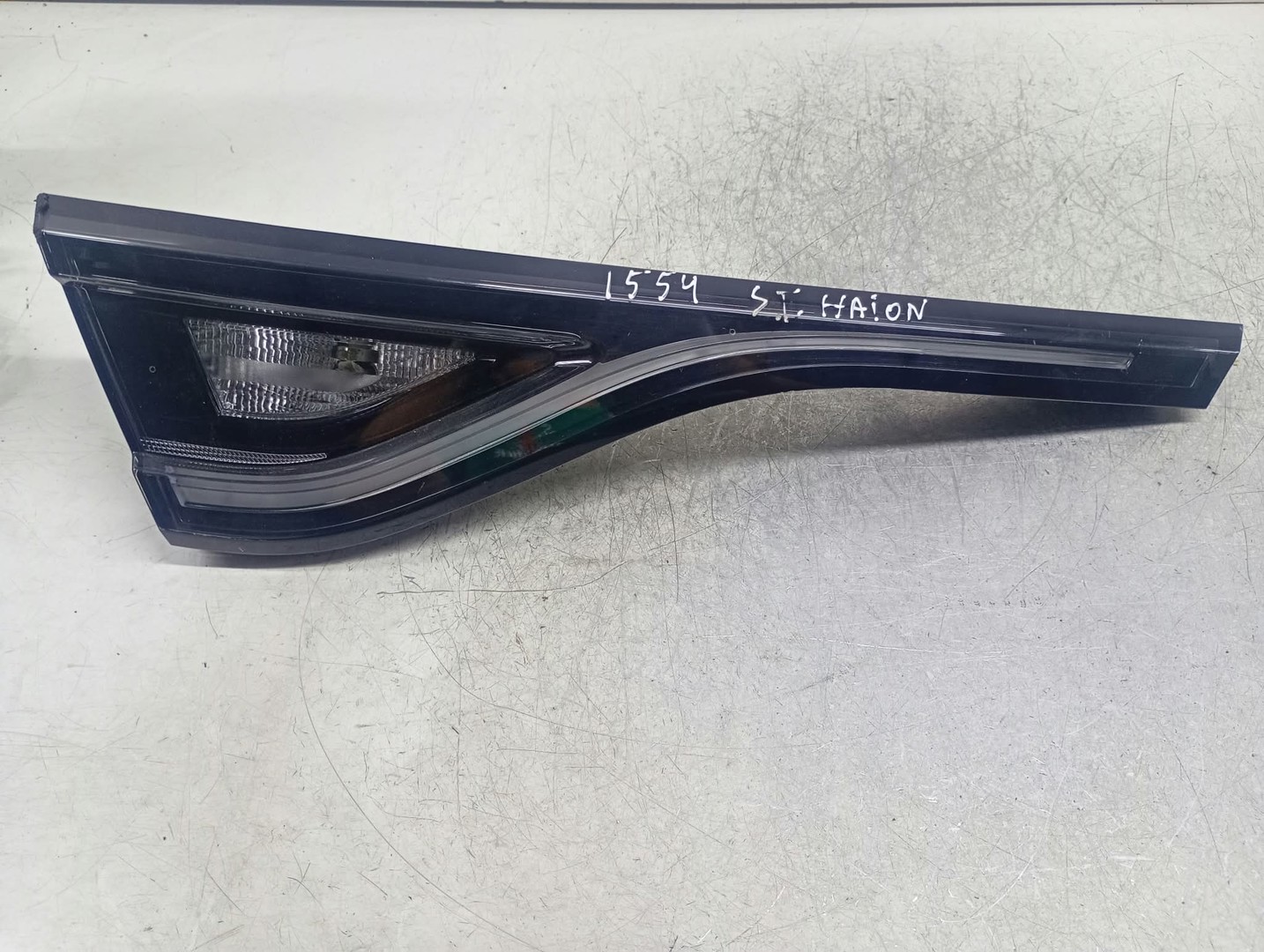 Stop stanga haion 265553834R Renault Arkana 1 facelift (2023–2025)