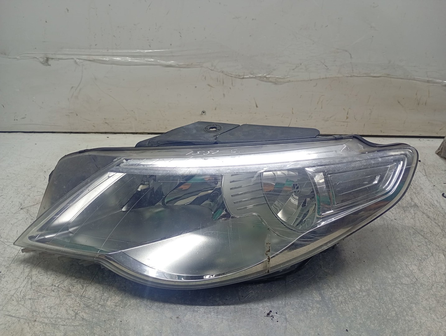 Far stanga 3C8941005C Volkswagen Passat CC 1 (2008 - 2012)