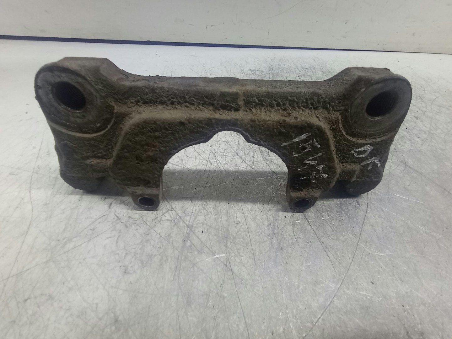 Suport etrier dreapta fata Audi A4 B7 (2004 - 2008)