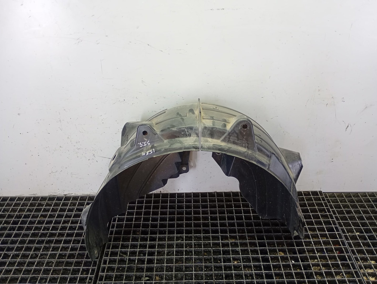 Carenaj roata spate stanga 767495023r Renault Arkana 1 facelift (2023–2025)