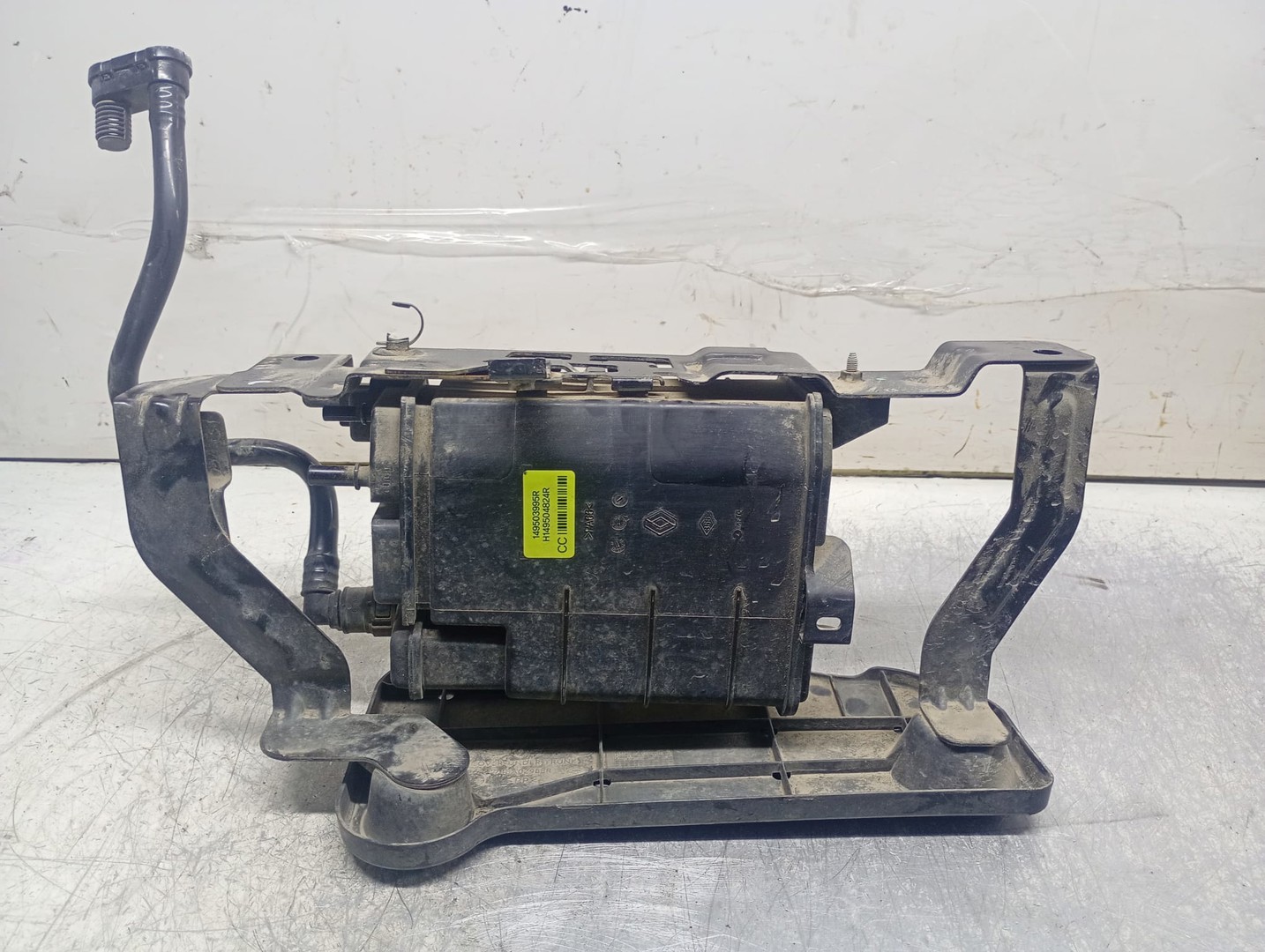 Canistra carbon 149503995R Renault Arkana 1 facelift (2023–2025)