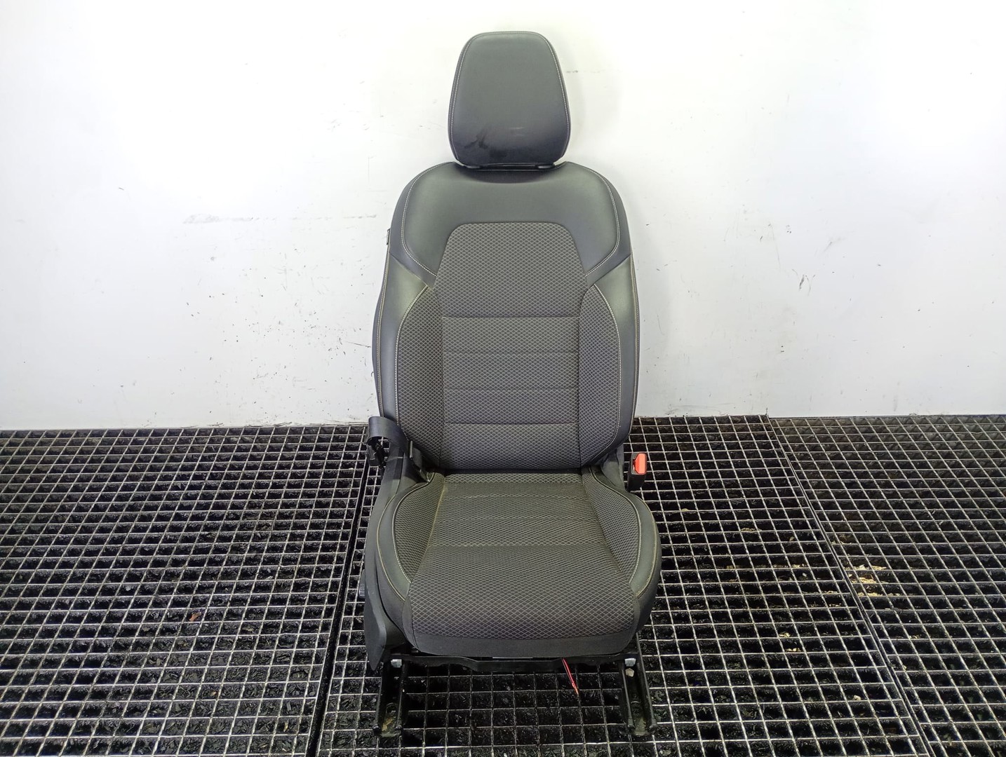 Scaun dreapta fata Renault Arkana 1 facelift (2023–2025)