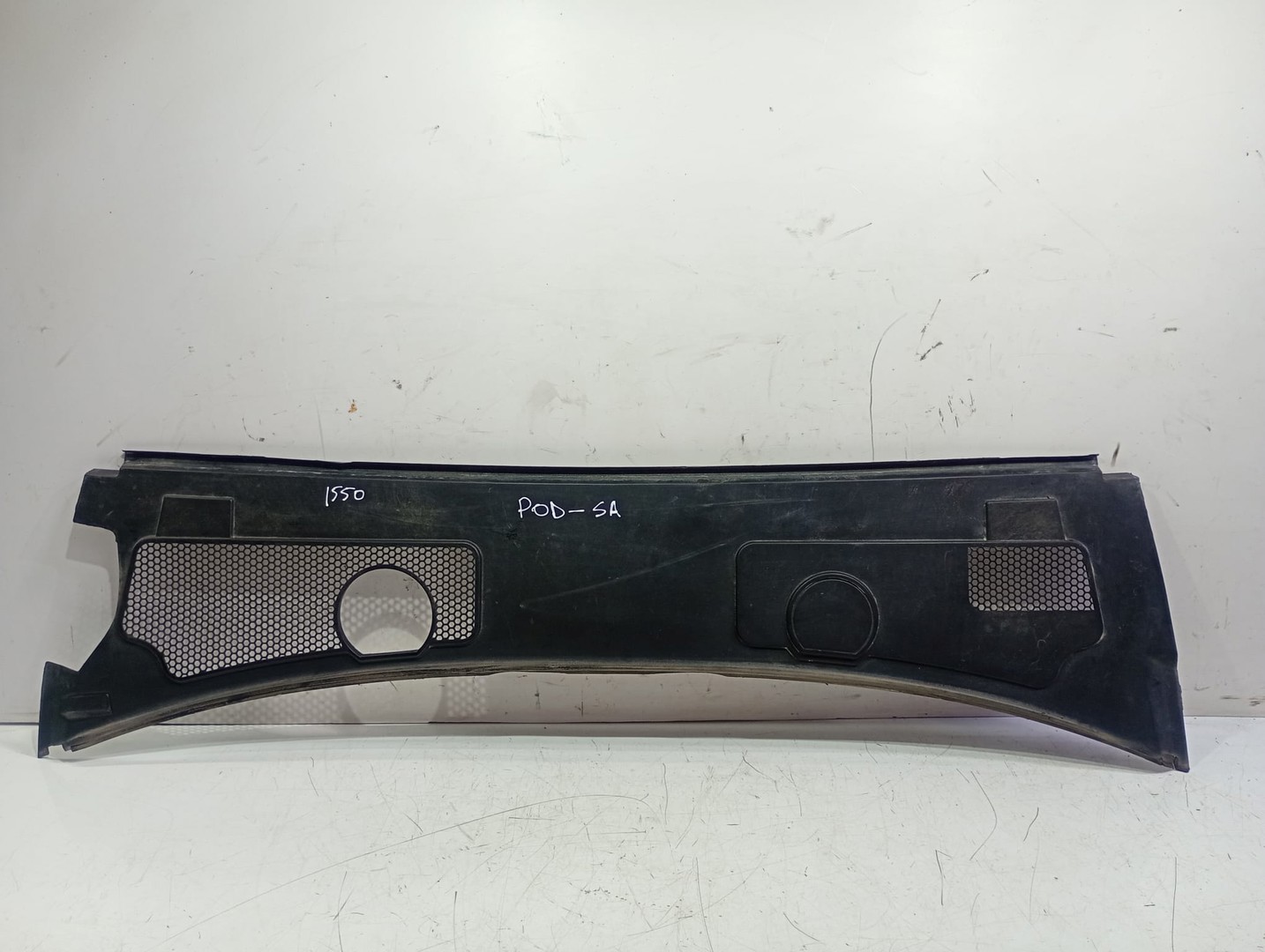 Grila stergatoare parbriz 4f1819447 Audi A6 4F/C6 (facelift) (2008 - 2011)