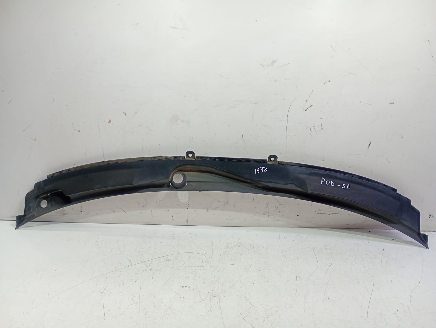Grila stergatoare parbriz 4f1819403 Audi A6 4F/C6 (facelift) (2008 - 2011)