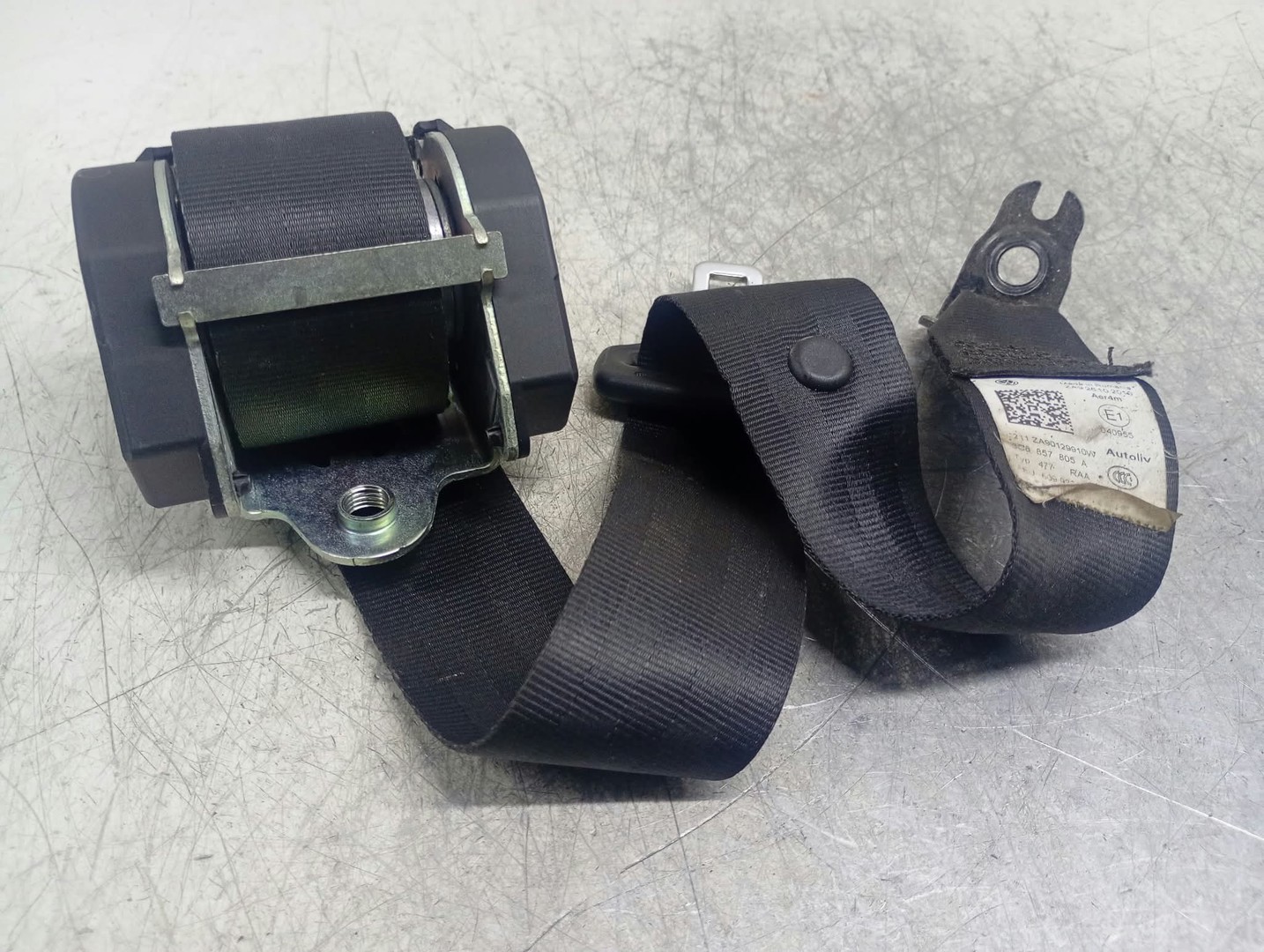 Centura siguranta spate 3C8857805A 615055800 Volkswagen Passat CC 1 (2008 - 2012)