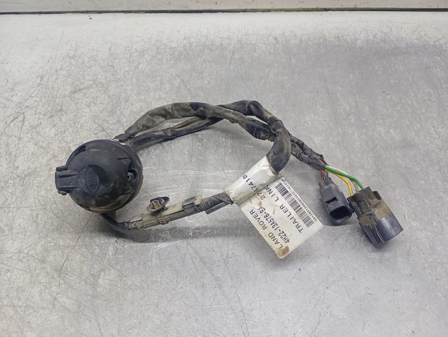 Cablaj electric carlig remorcare 4H22-13A576-BA Land Rover Range Rover Sport 1 (facelift) (2009 - 2013)