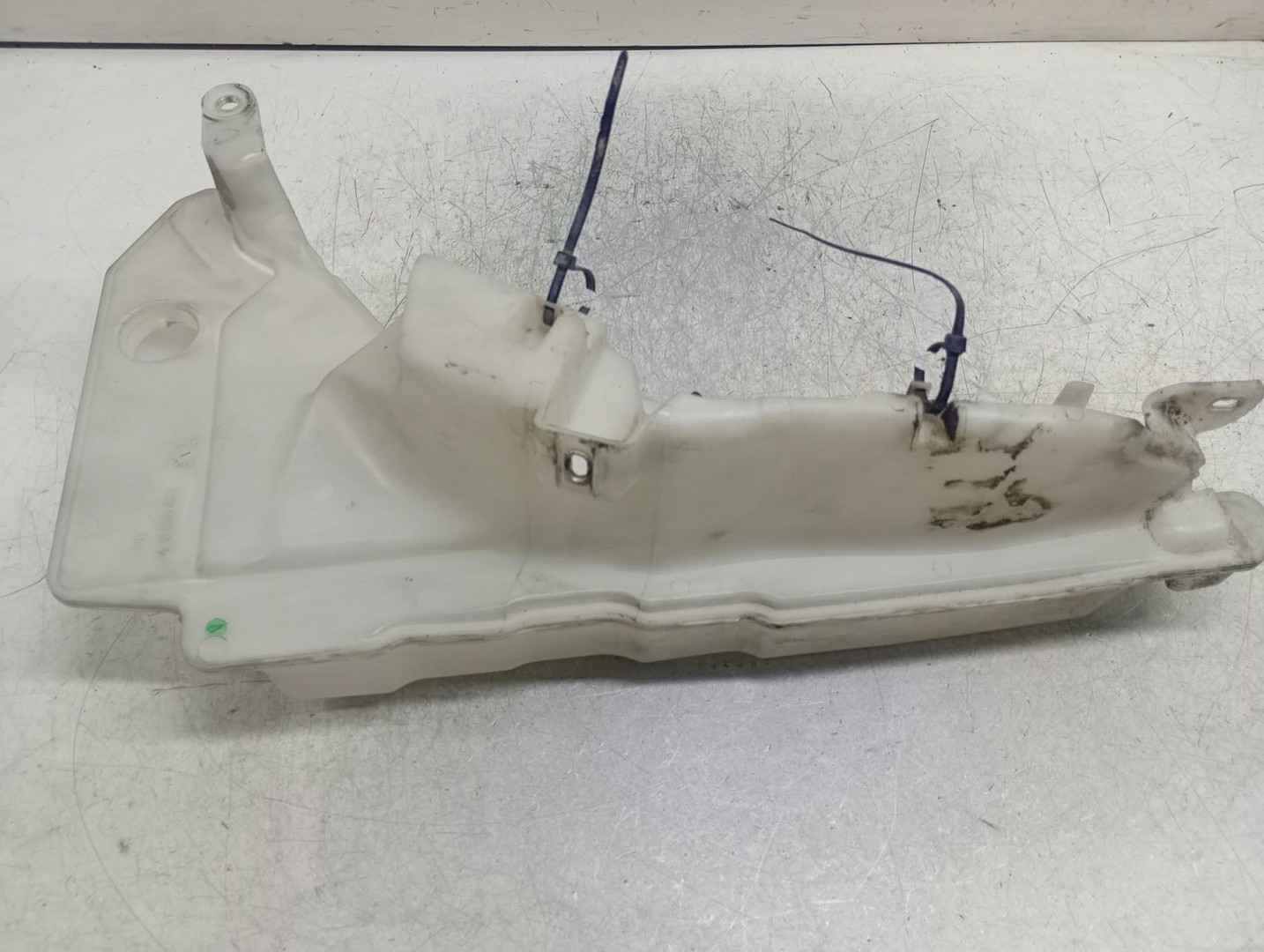 Vas lichid parbriz 4F0955453 Audi A6 4F/C6 (facelift) (2008 - 2011)