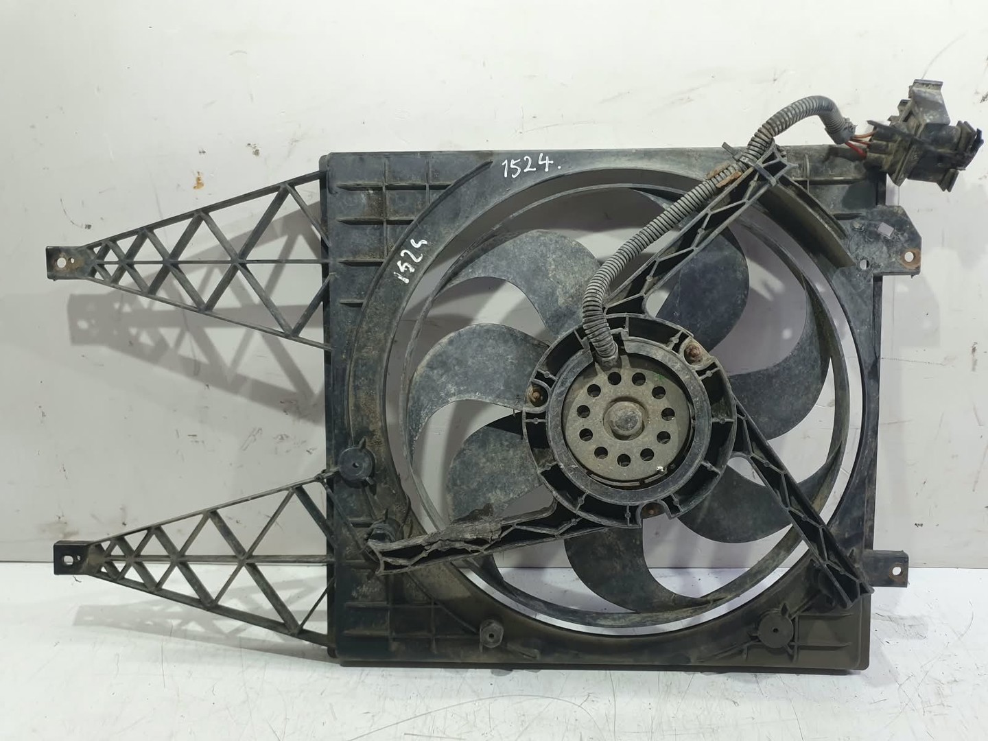 Electroventilator gmv 6q0121207L Volkswagen Fox 2 (2003 - 2007)