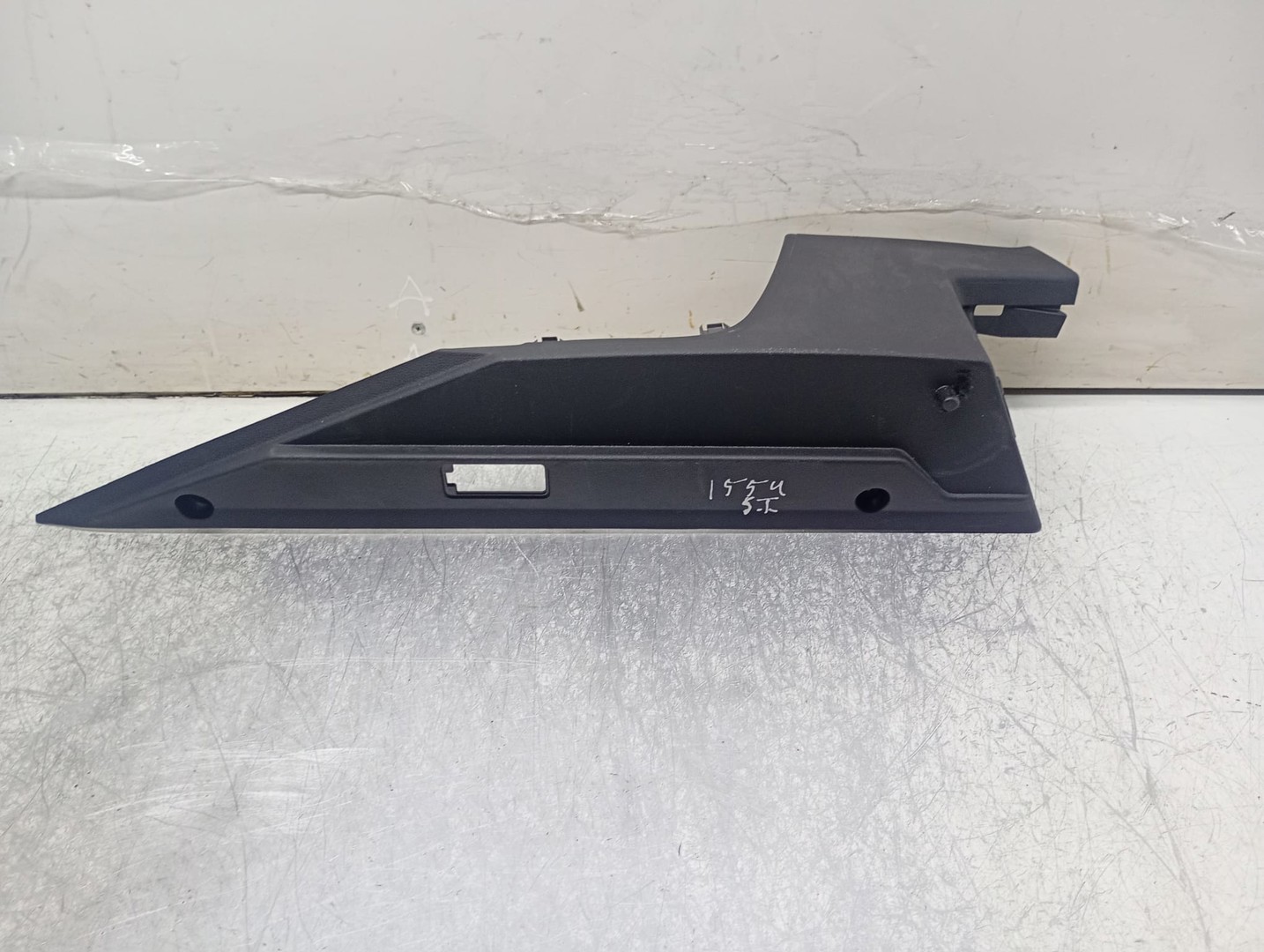Ornament consola centrala Renault Arkana 1 facelift (2023–2025)