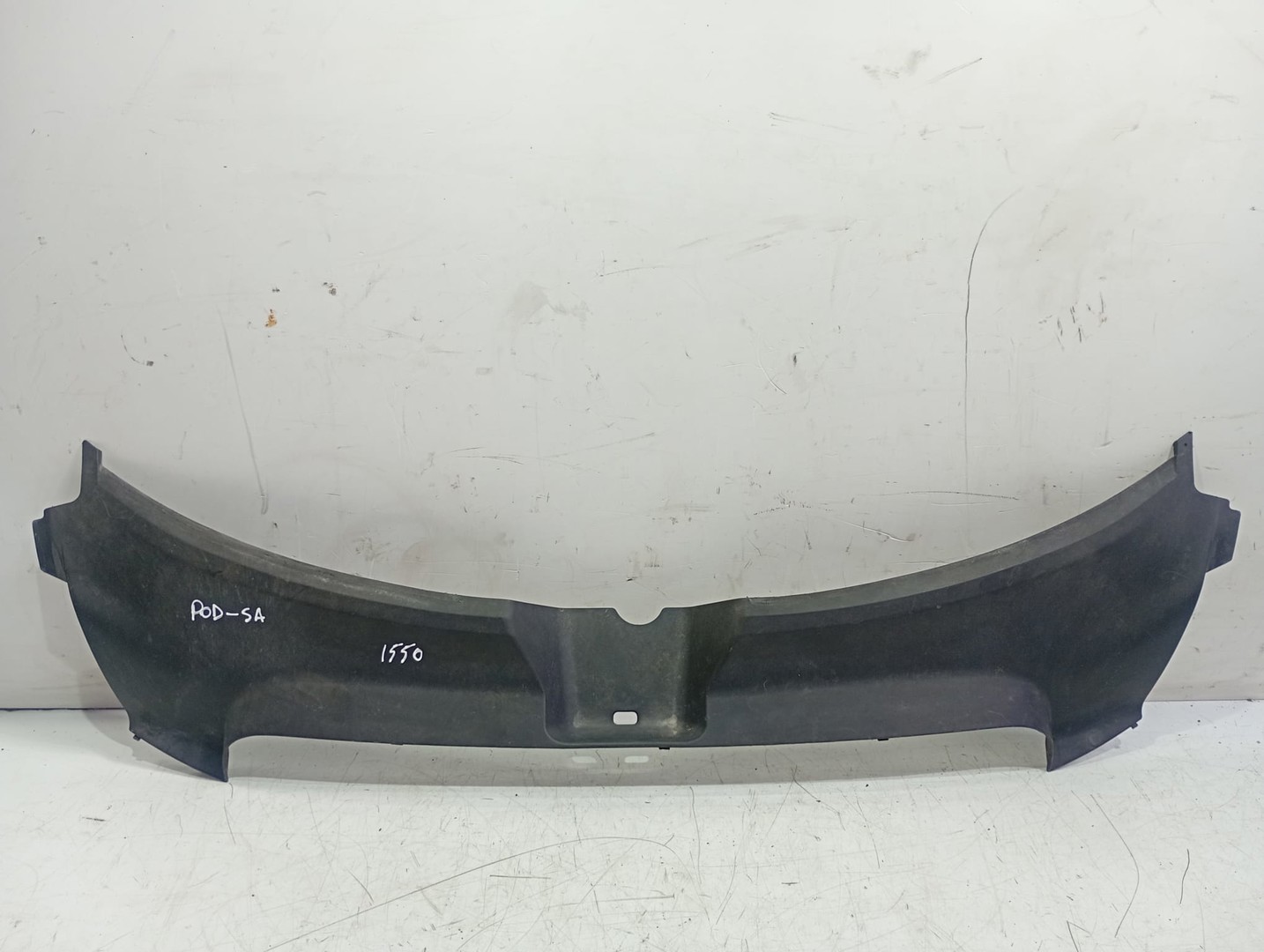 Grila stergatoare parbriz 4f0807081 Audi A6 4F/C6 (facelift) (2008 - 2011)