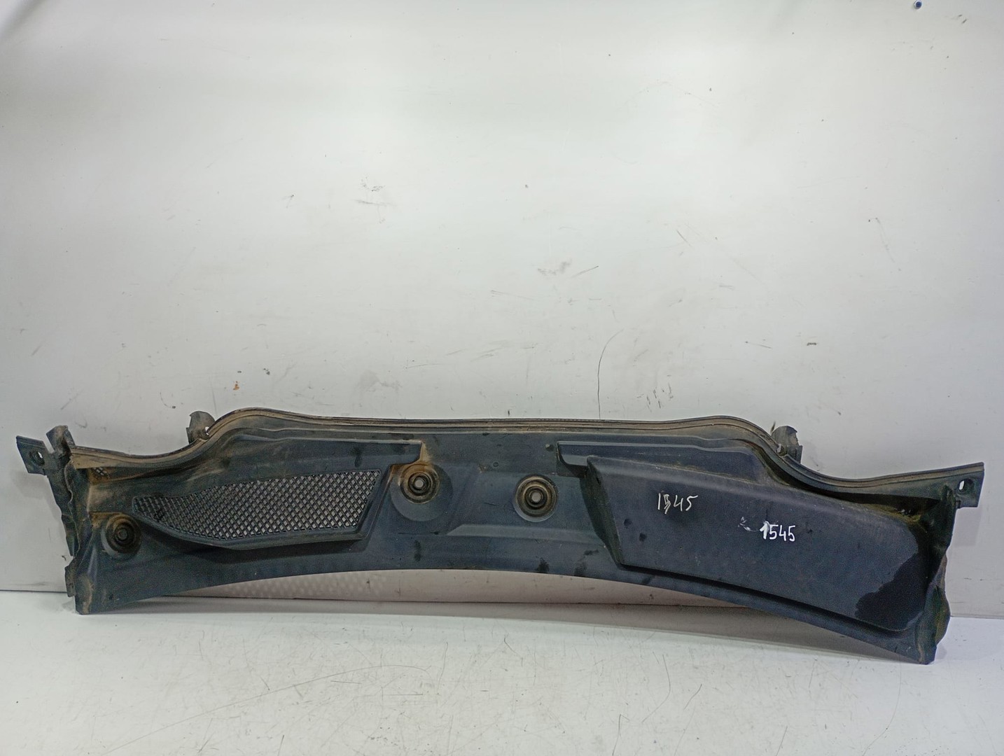 Grila stergatoare parbriz a1768300013 Infiniti Q30 1 (2016 - 2020)