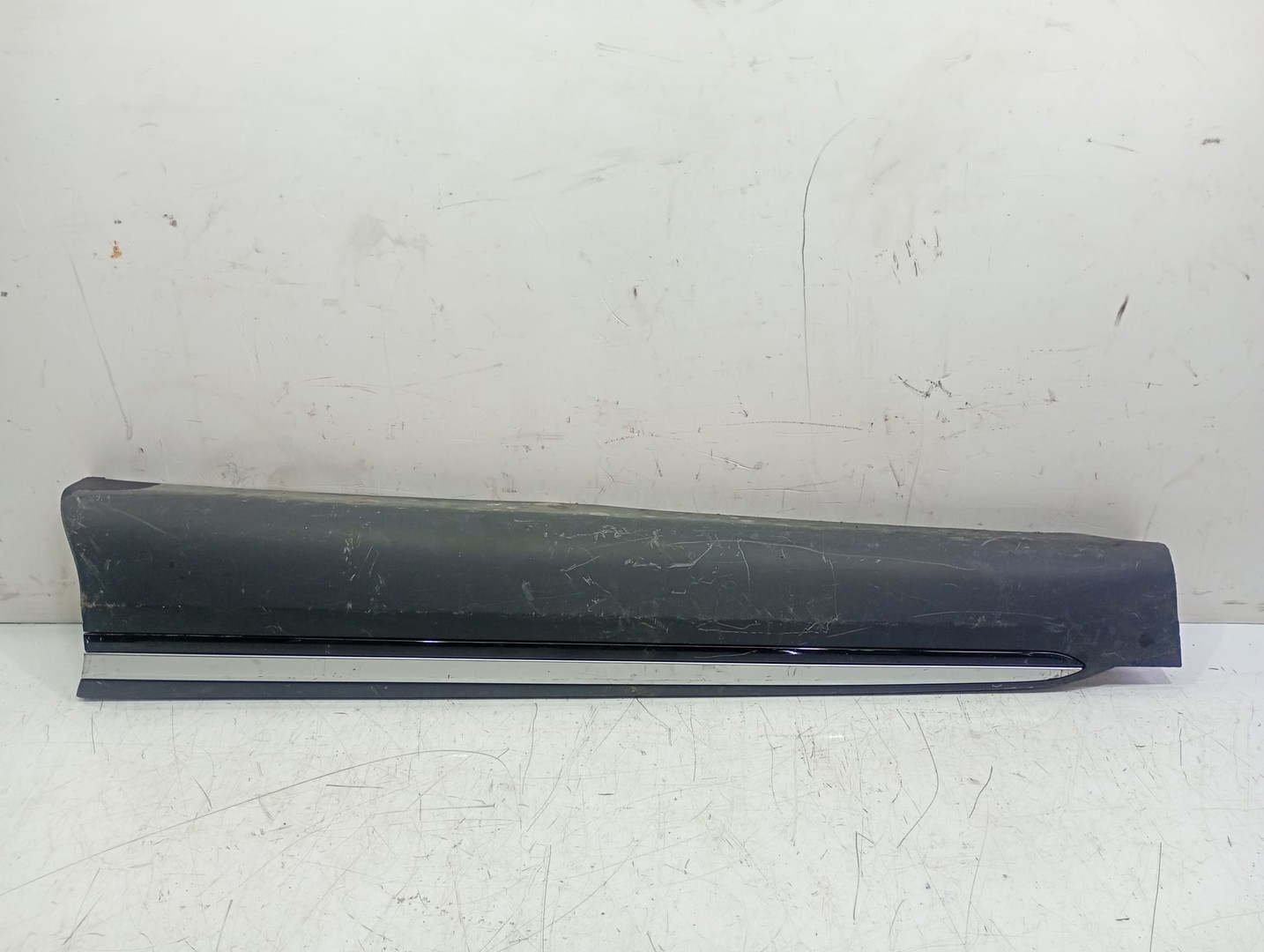 Ornament usa stanga fata 808777197r 808779586r Renault Arkana 1 facelift (2023–2025)