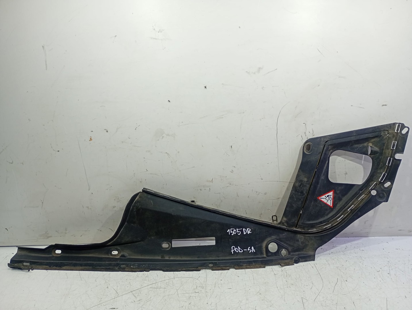 Ornament aripa 51767019804 BMW Seria 5 F07/F10/F11 (2009 - 2013)