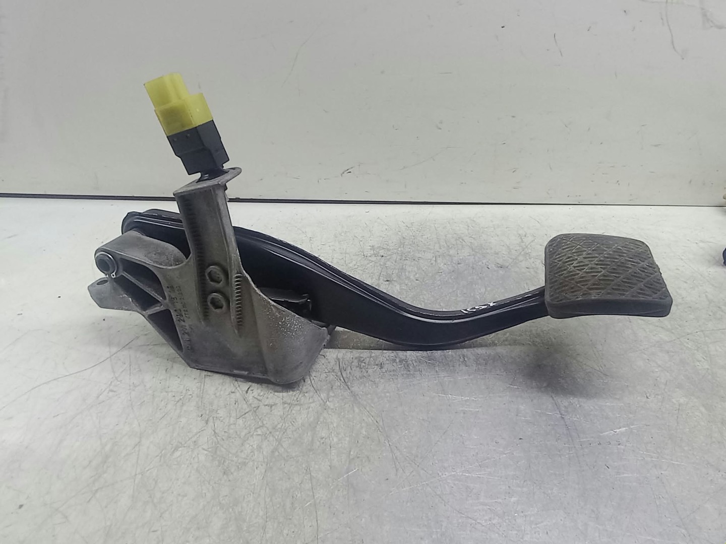 Pedala frana a2112901519 Mercedes Benz E-Class W211/S211 (2002 - 2006)