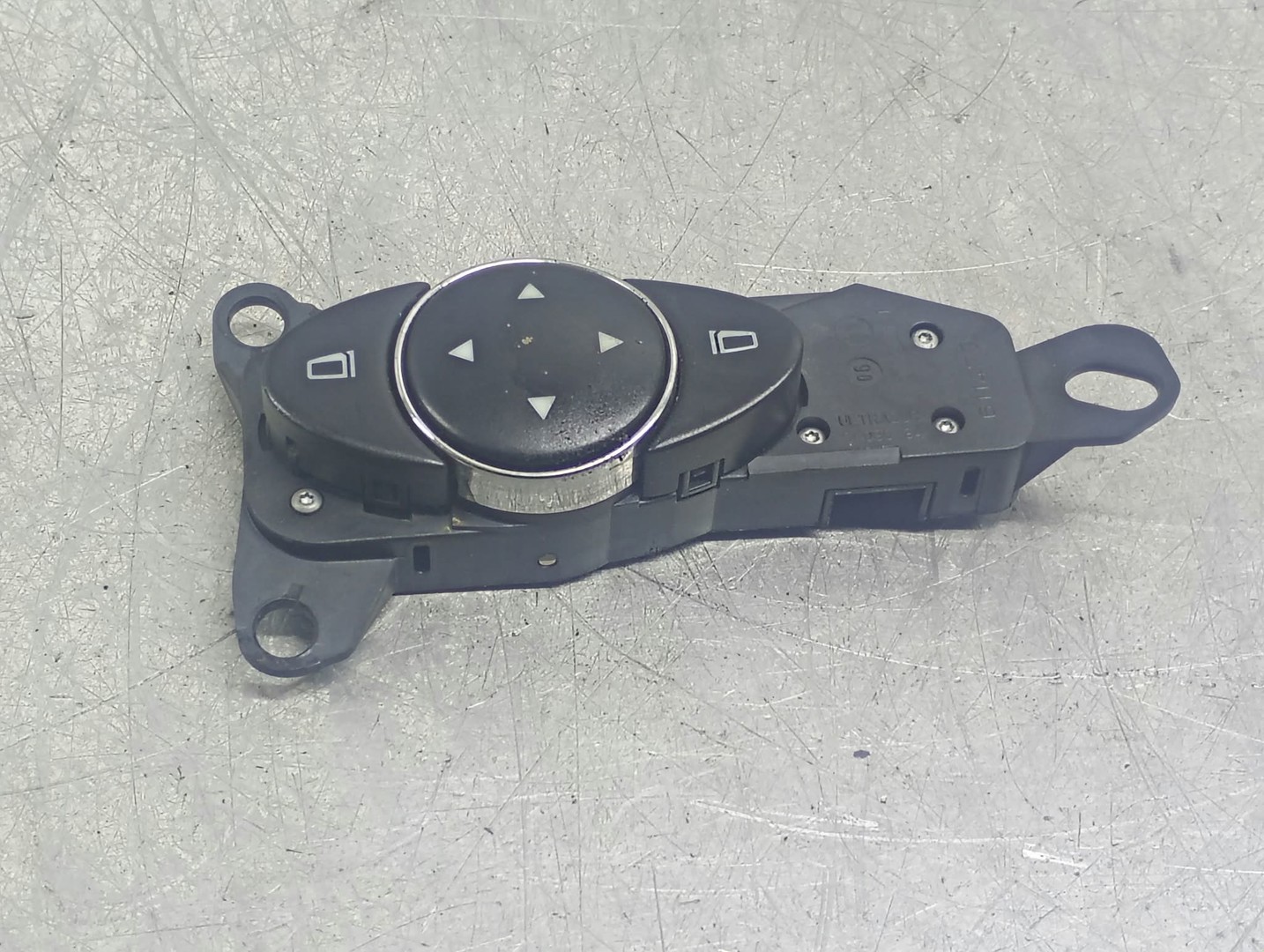 Buton reglaj oglinzi 2118215779 Mercedes Benz E-Class W211/S211 (2002 - 2006)