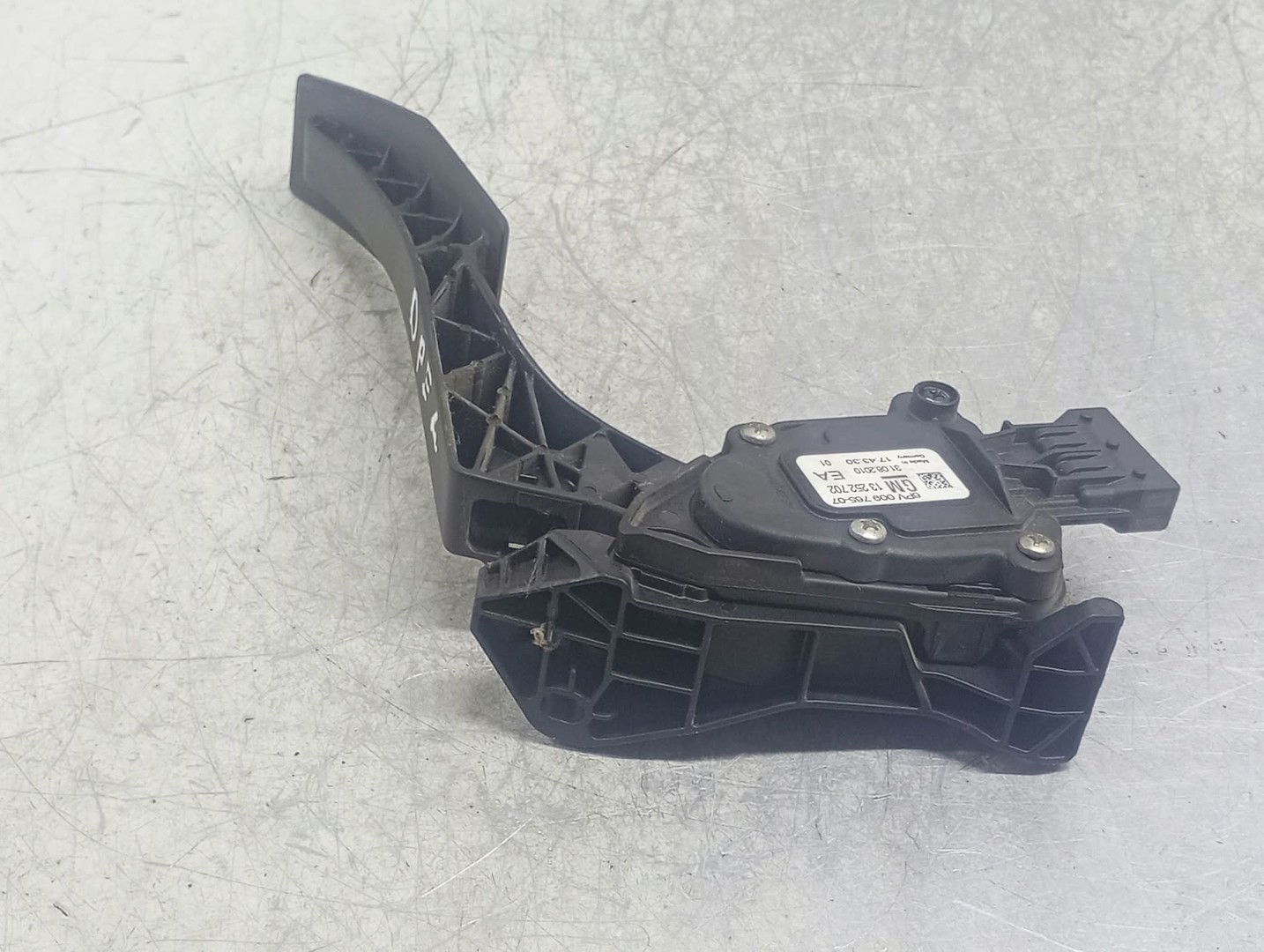 Pedala acceleratie 13252702 Opel Astra J (2009 - 2012)
