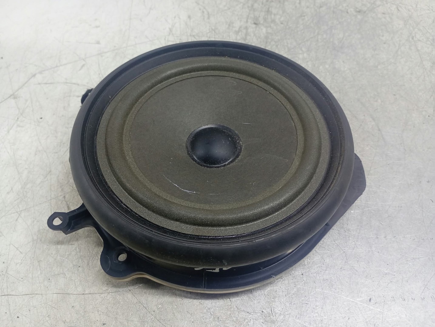 Boxa difuzor 8E0035411 Audi A4 B7 (2004 - 2008)