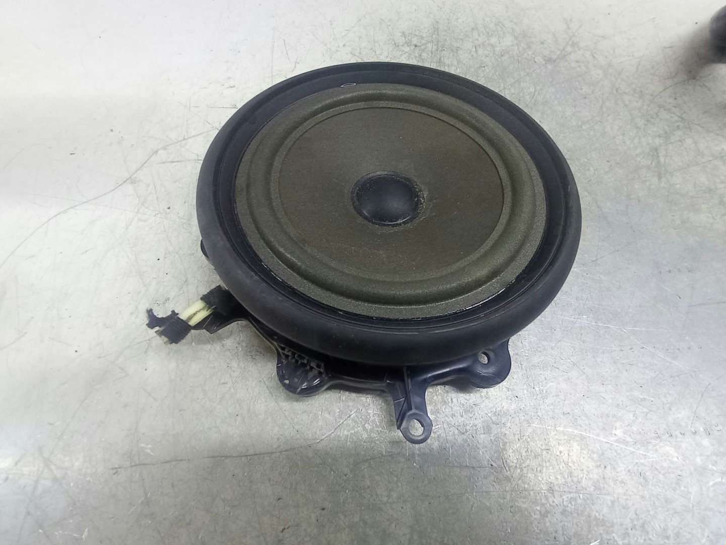 Boxa difuzor 8E0035411 Audi A4 B7 (2004 - 2008)