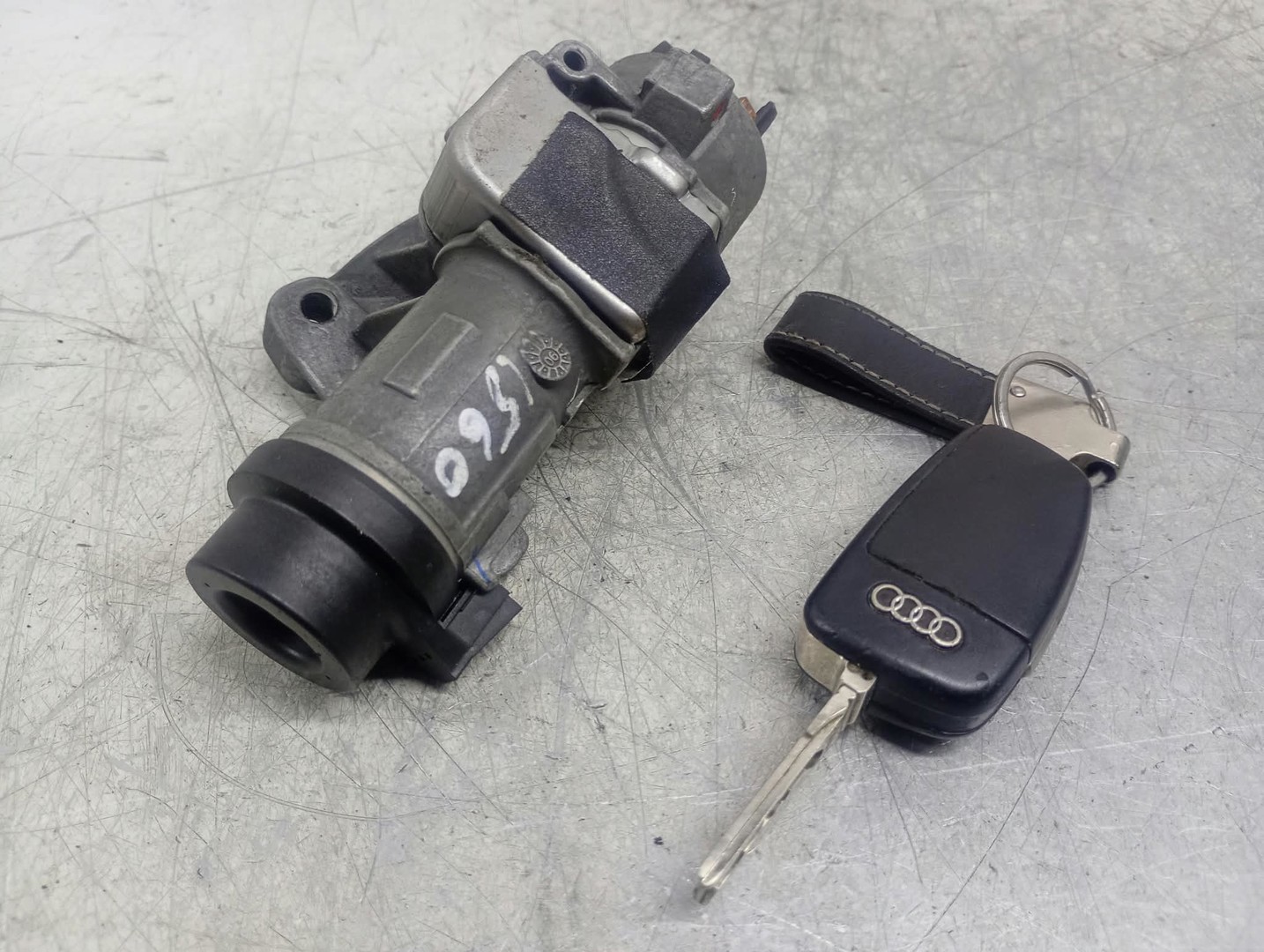 Contact cu cheie 4B0905851 Audi A4 B7 (2004 - 2008)