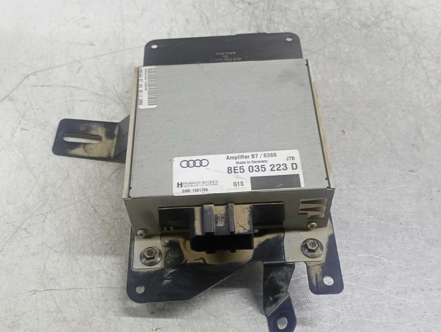 Amplificator antena 8E5035223 Audi A4 B7 (2004 - 2008)