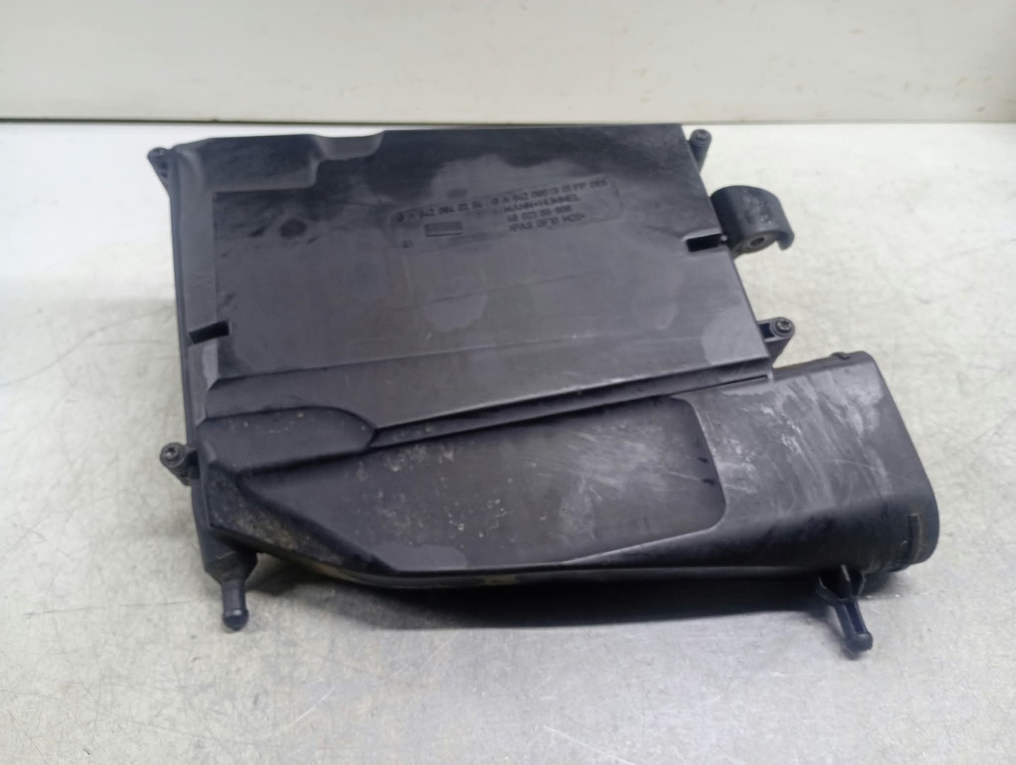 Carcasa filtru aer A6420940204 Mercedes Benz E-Class W211/S211 (2002 - 2006)