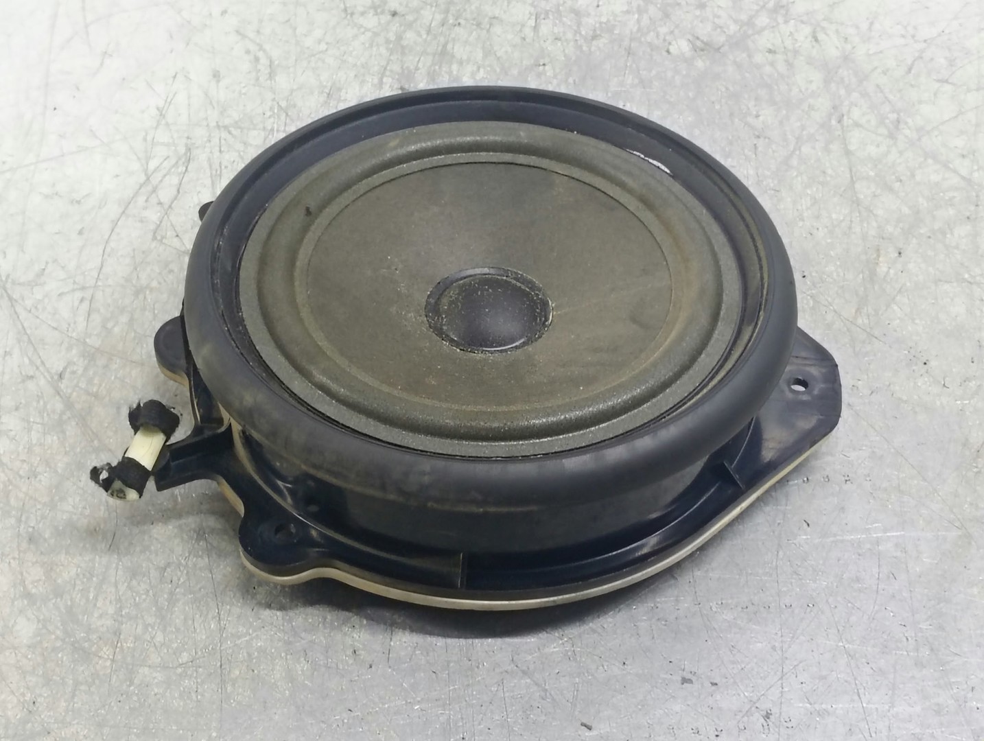 Boxa difuzor 8E0035411 Audi A4 B7 (2004 - 2008)